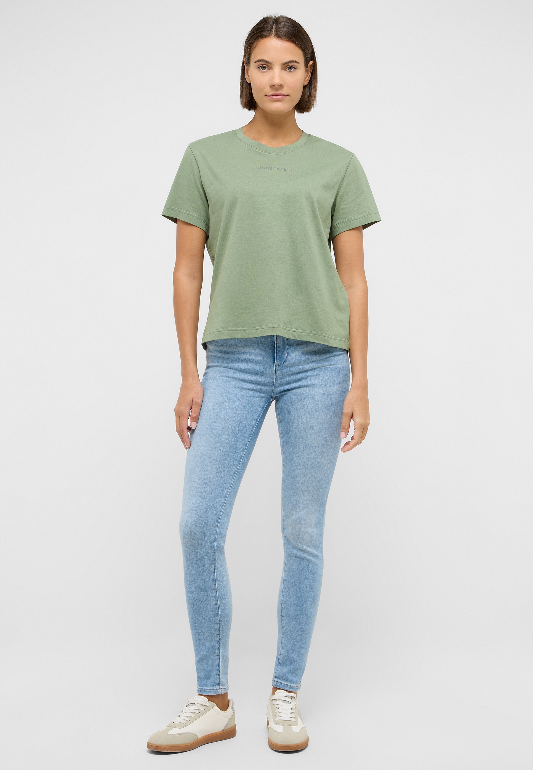 Bekleidung, Hosen, T-shirt, Person, Jeans