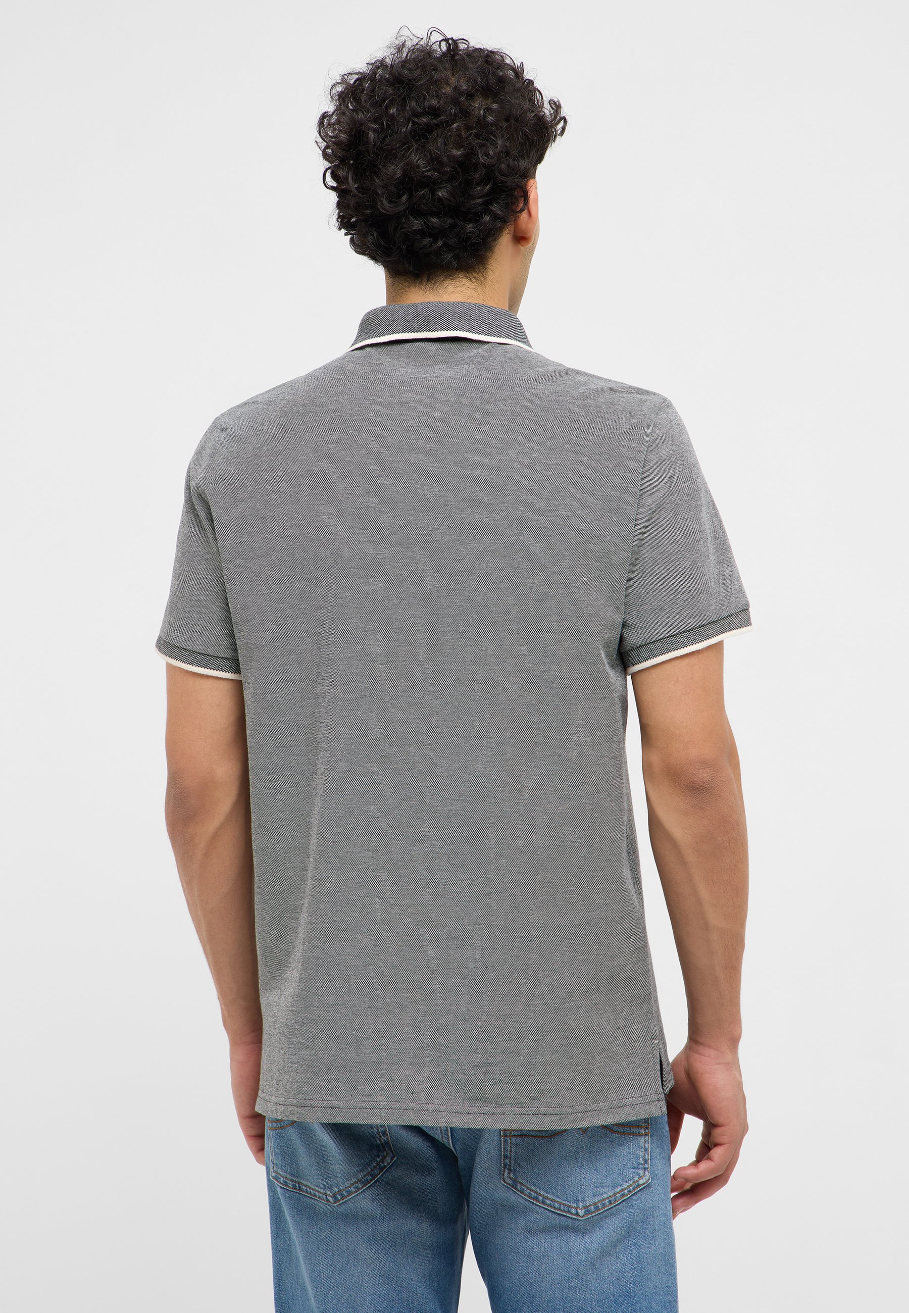 T-shirt, Ärmel, Erwachsener, Mann, Person