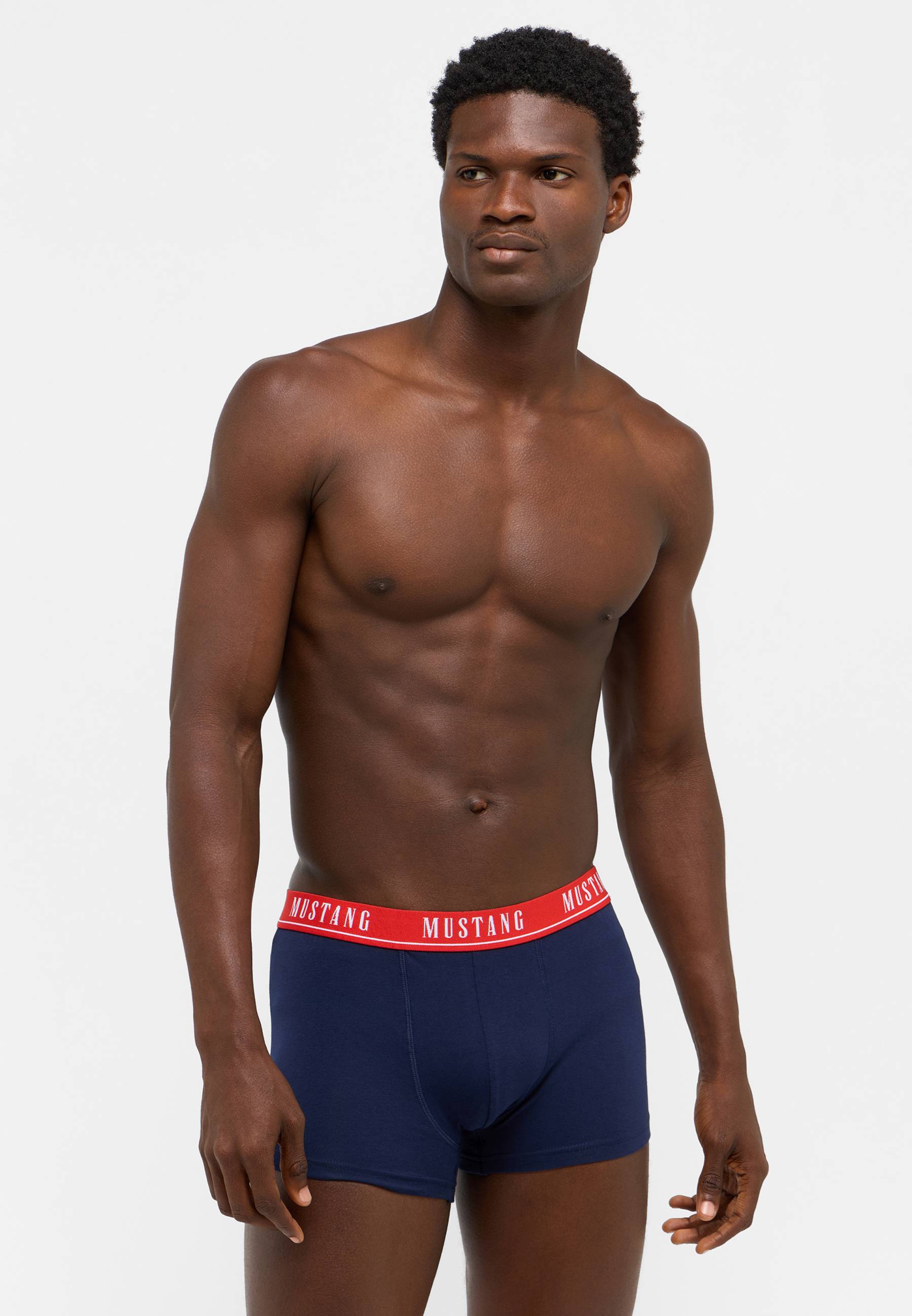 Bekleidung, Unterwäsche, Person, Bademode, Badehose