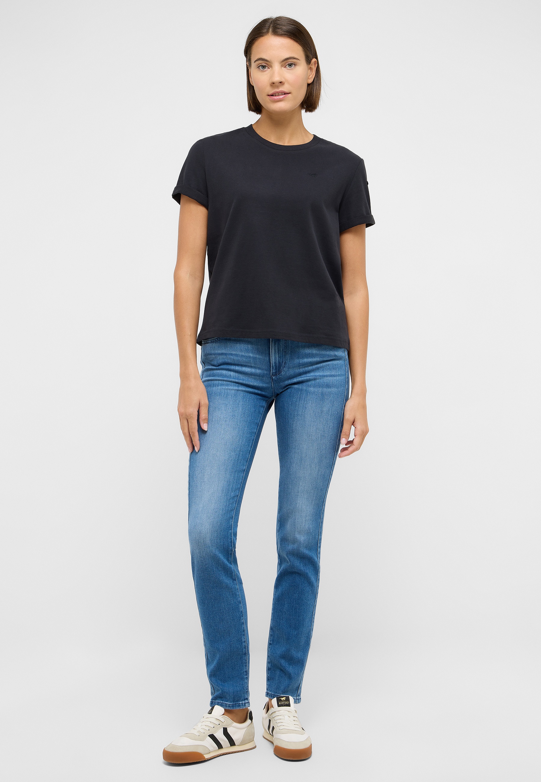 Bekleidung, Hosen, T-shirt, Jeans, Person