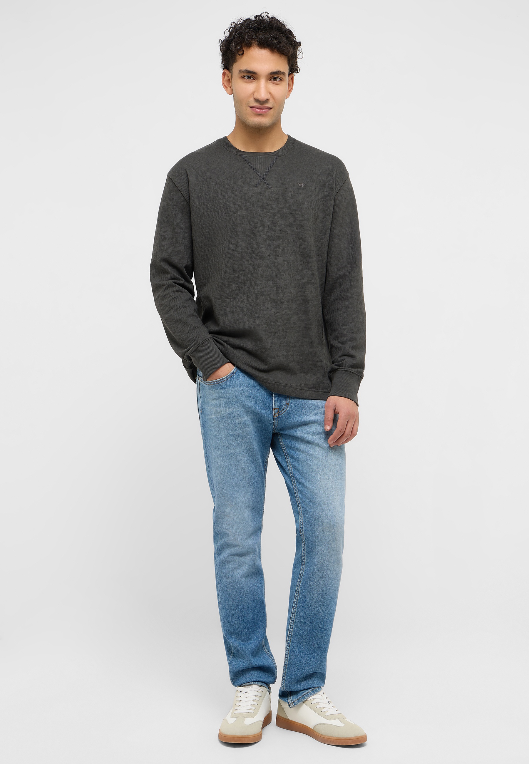 Hosen, Langarm, Jeans, Person, Pullover