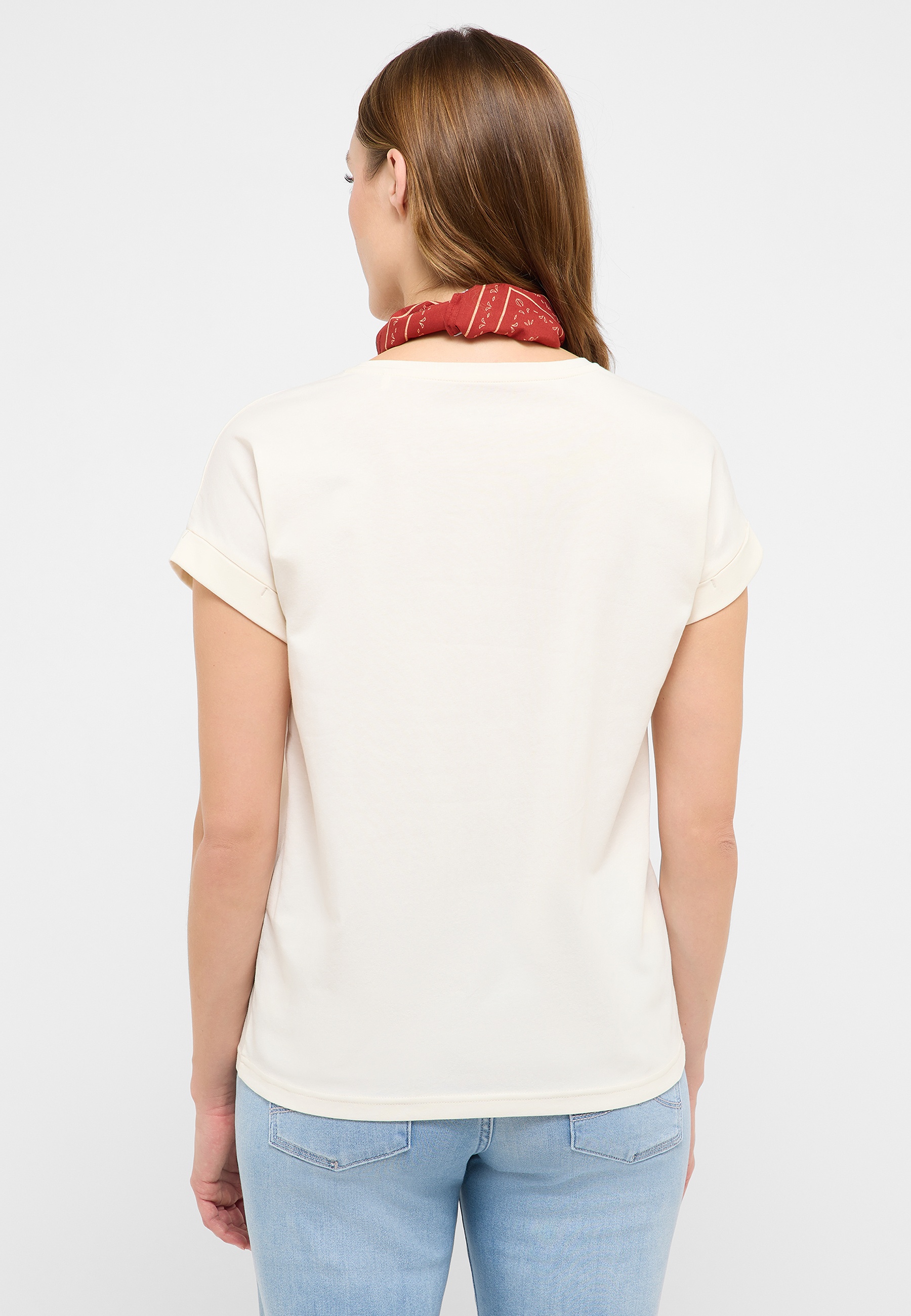 Bluse, T-shirt, Jeans, Person, Frau