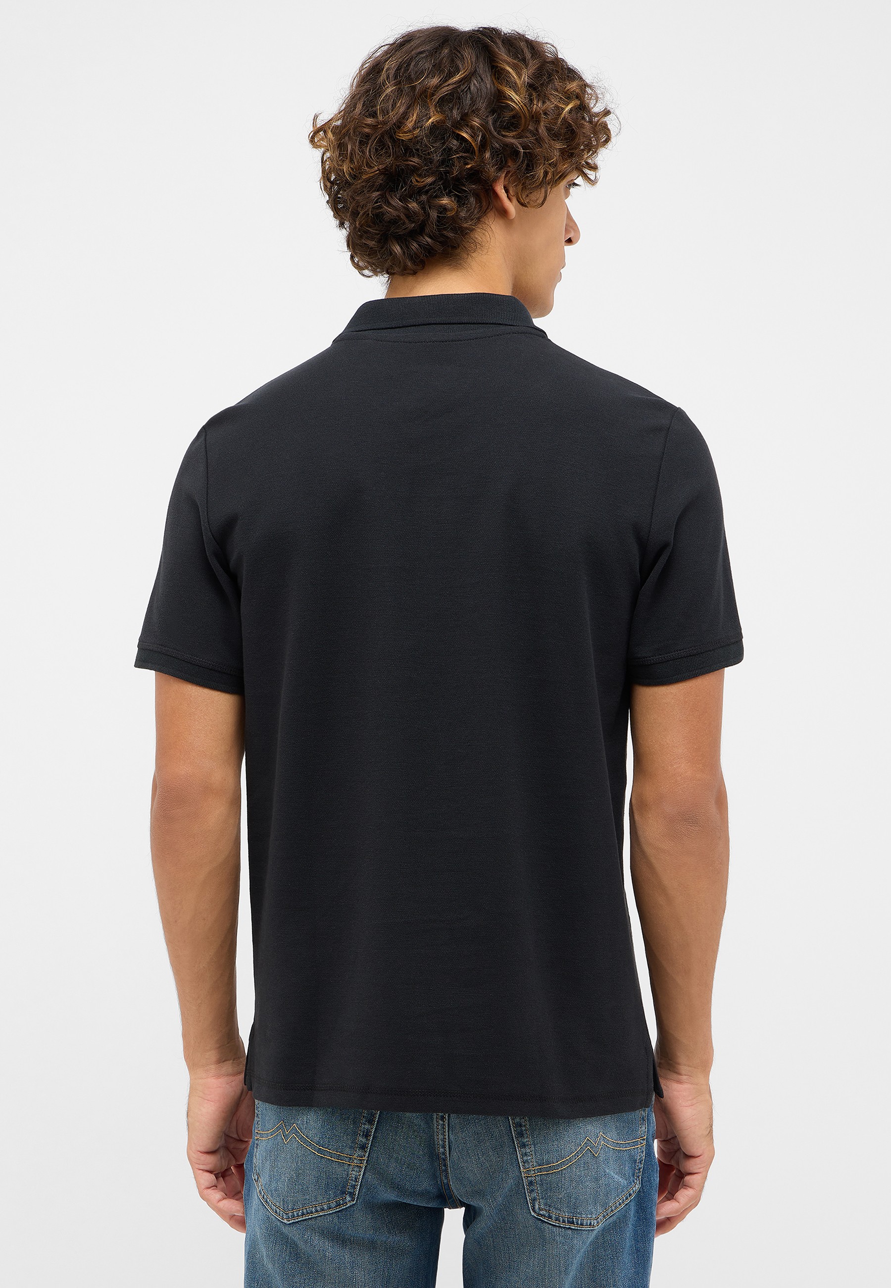 Bekleidung, T-shirt, Person, Hemd, Ärmel