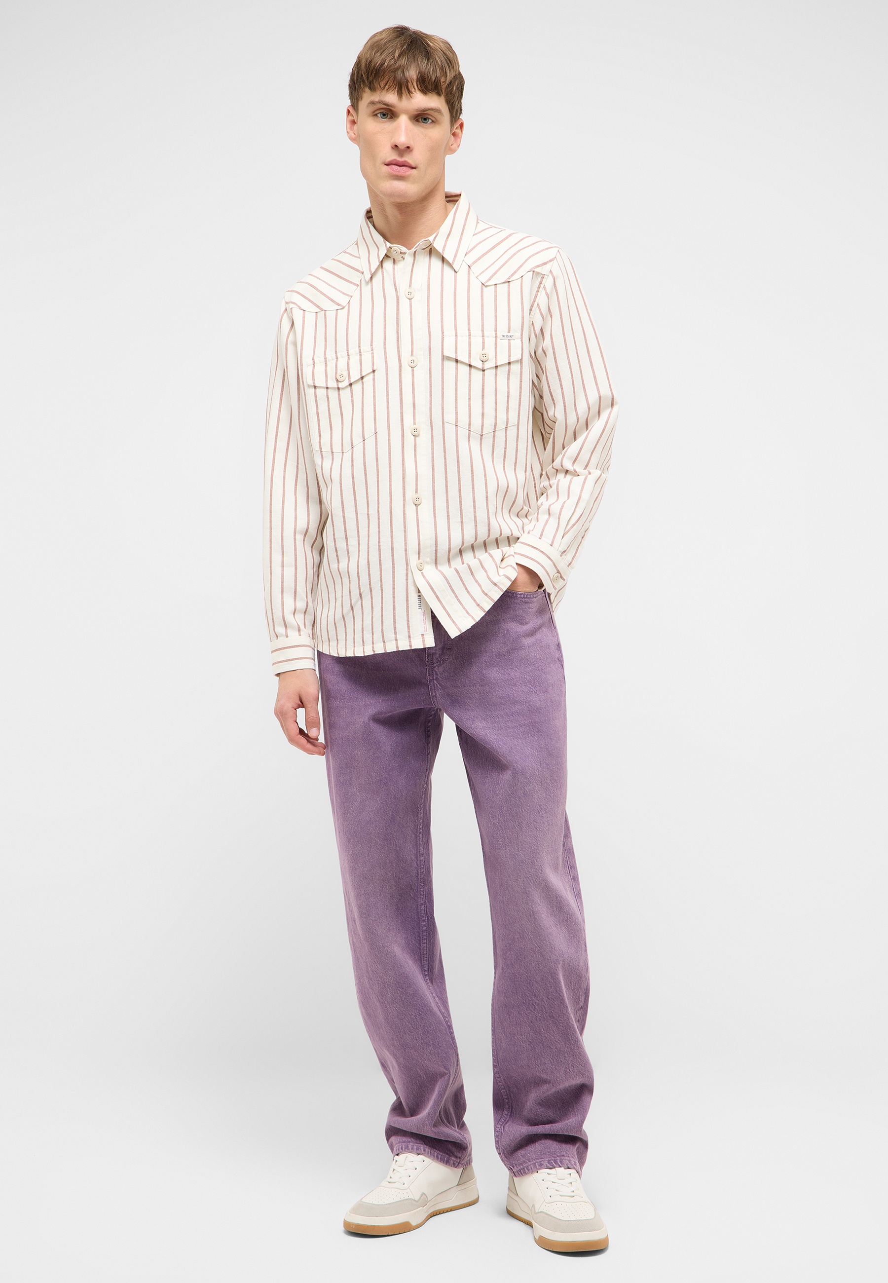 Hemd, Gestreift, Langarm, Cordhose, Lila Jeans