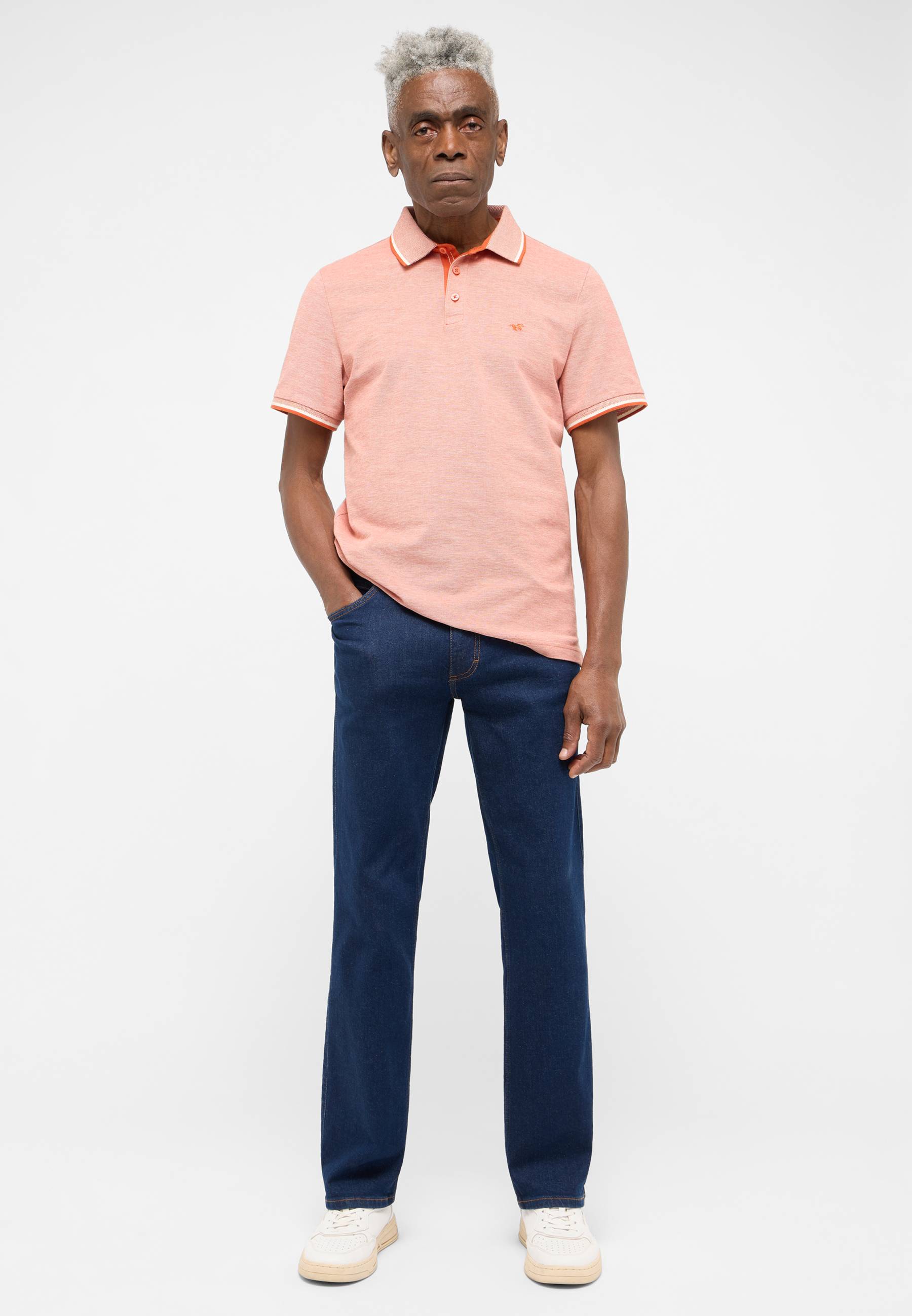 Person, Stehend, Hosen, Erwachsener, Mann