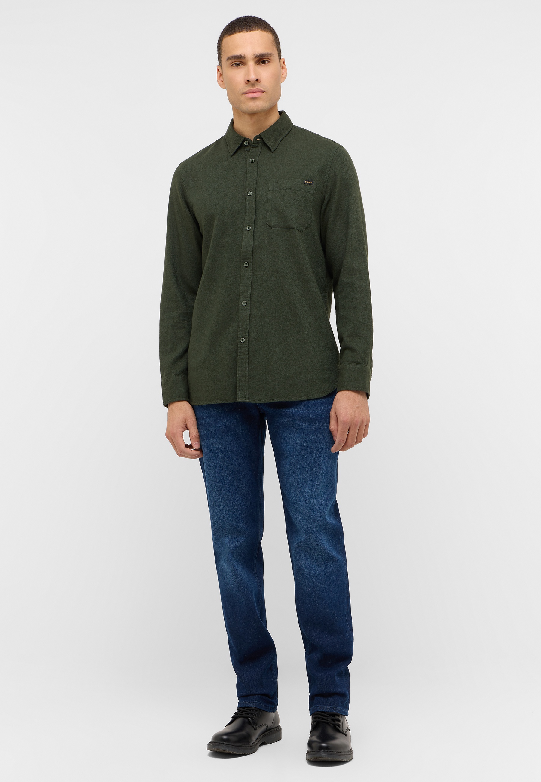 Hemd, Langarm, Hosen, Mann, Person