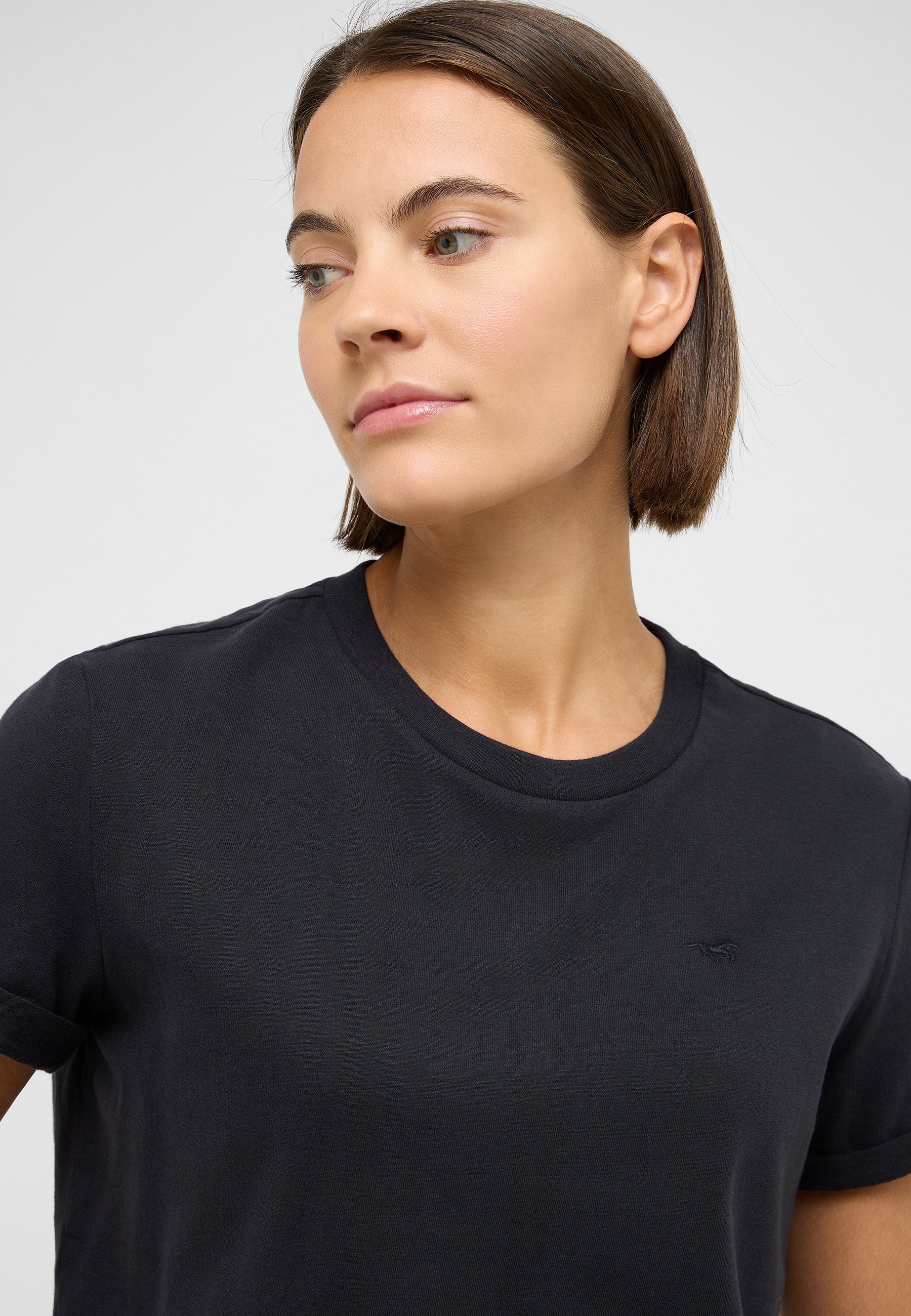 Gesicht, Kopf, Hals, T-shirt, Portrait