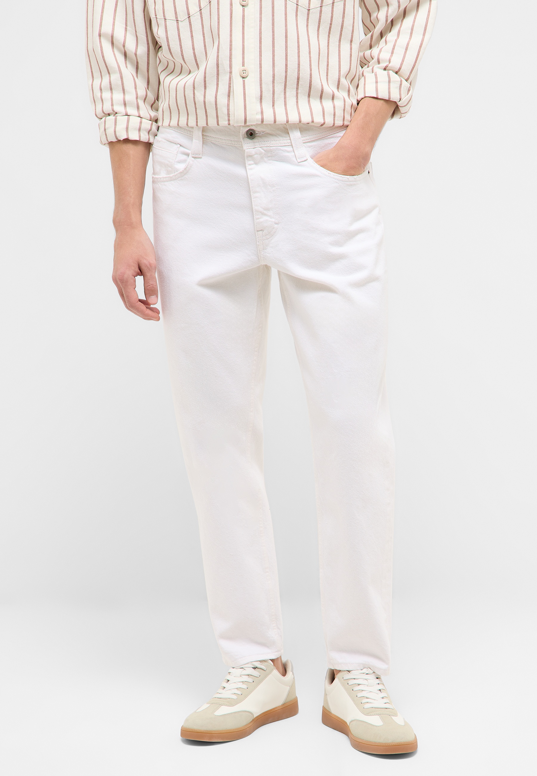 weiße hose, jeans?, straight fit, leder?