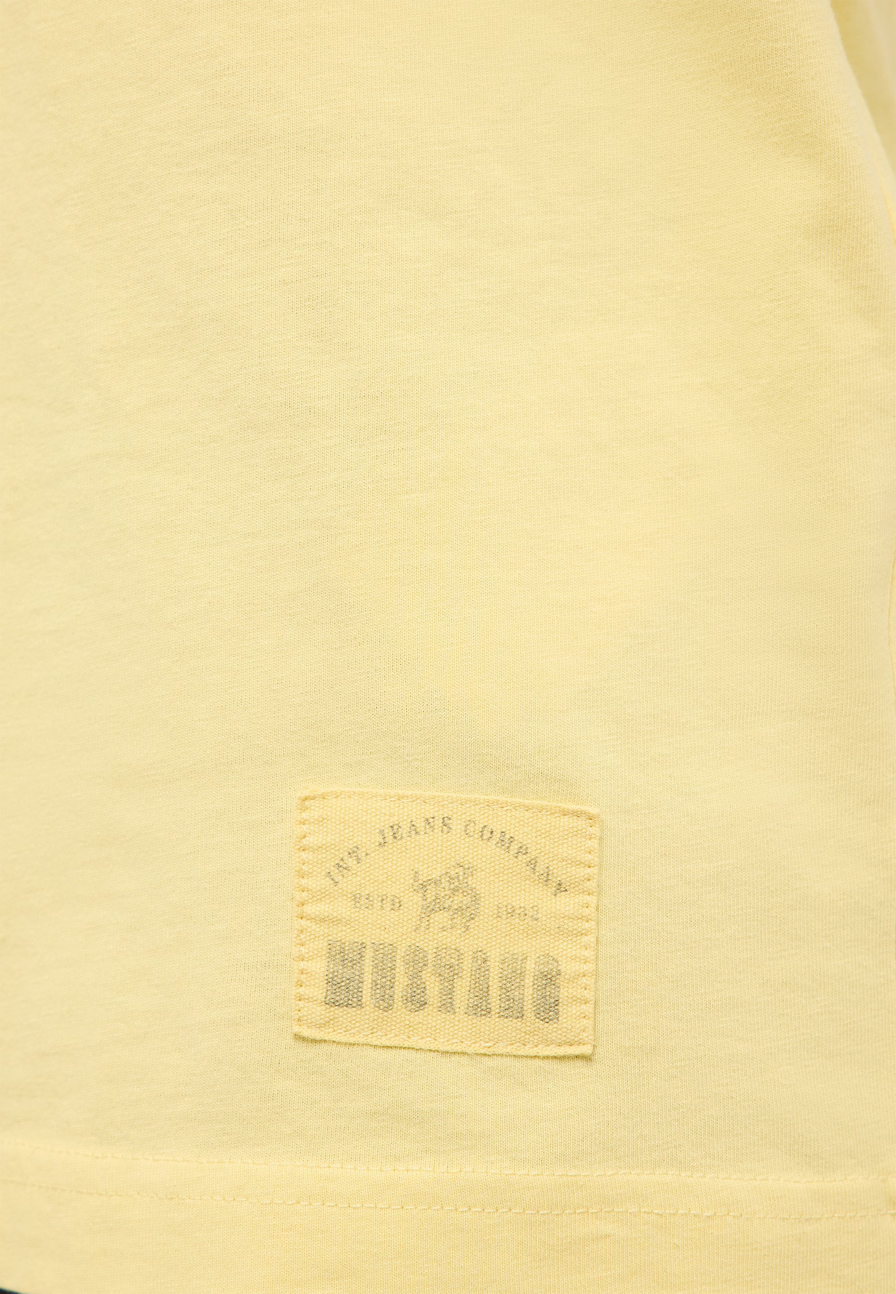 t-shirt, kurzarm, creme, patches aus canvas, logo-patch