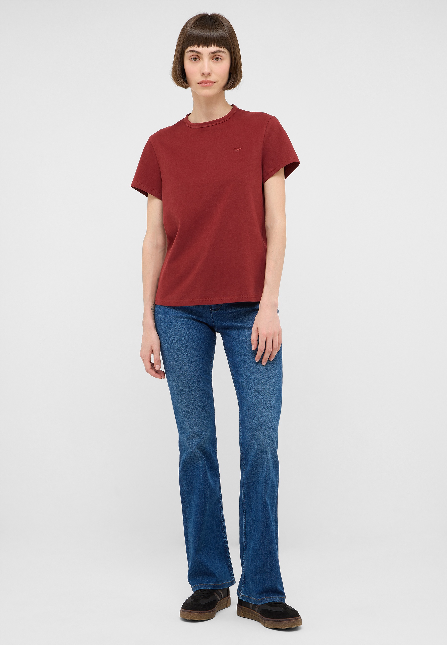 T-Shirt, Rundhals, Kurzarm, Rostrot, Jeans