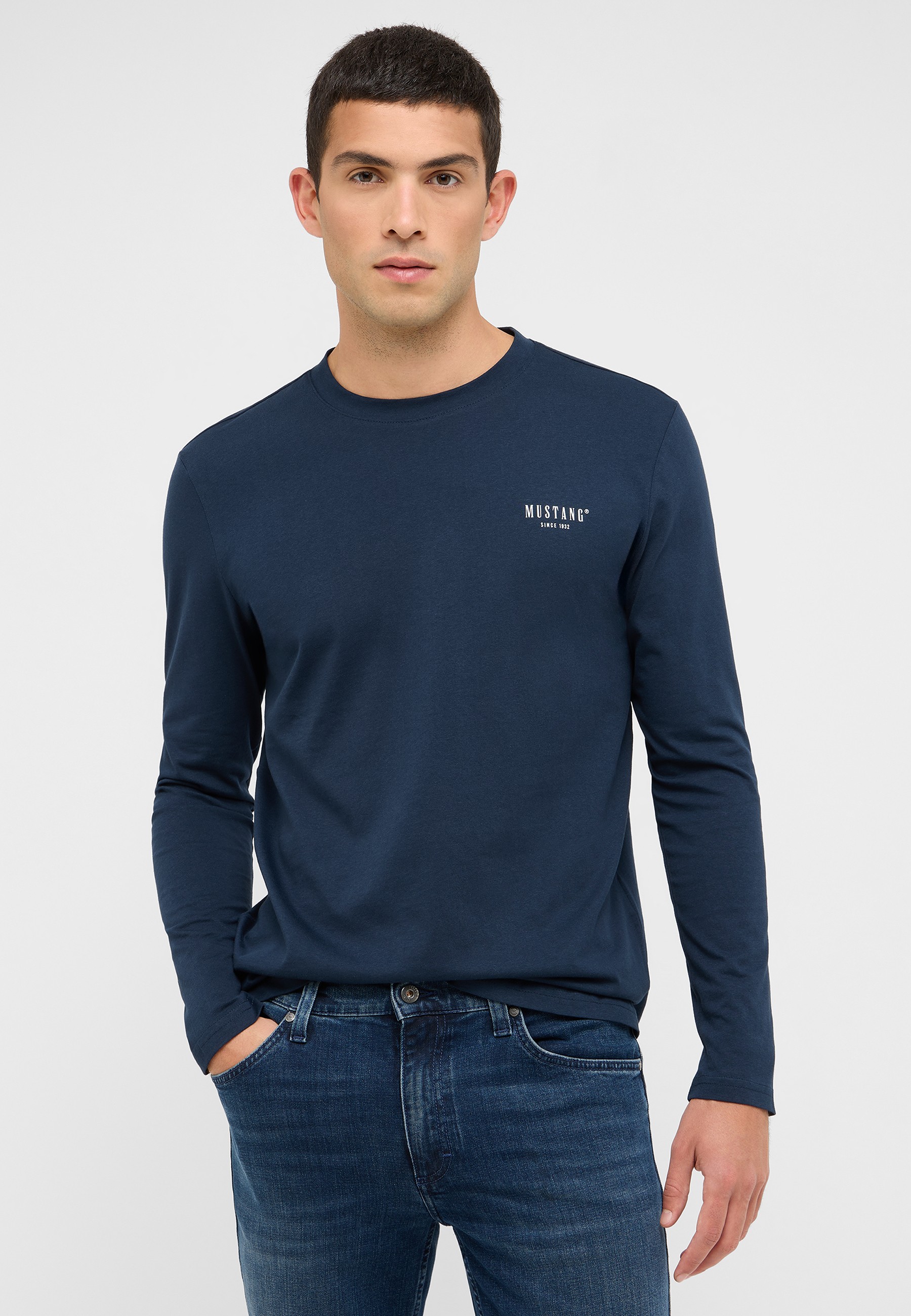 Langarm, Ärmel, Erwachsener, Mann, Person