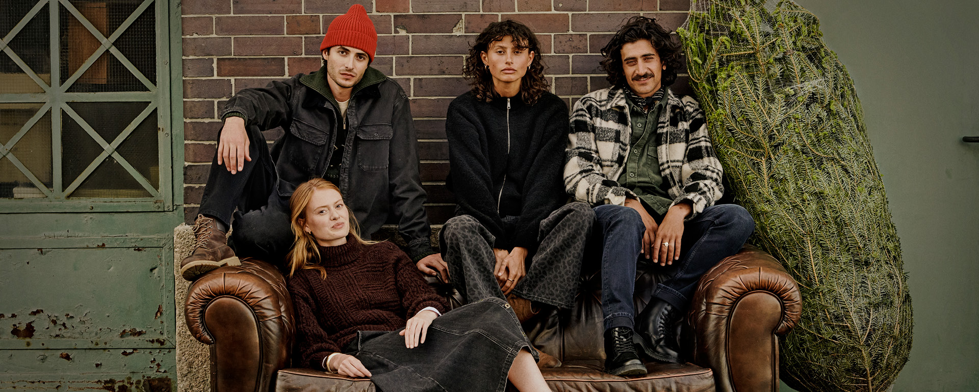 Leute, Person, Gruppenfoto, Couch, Schuh