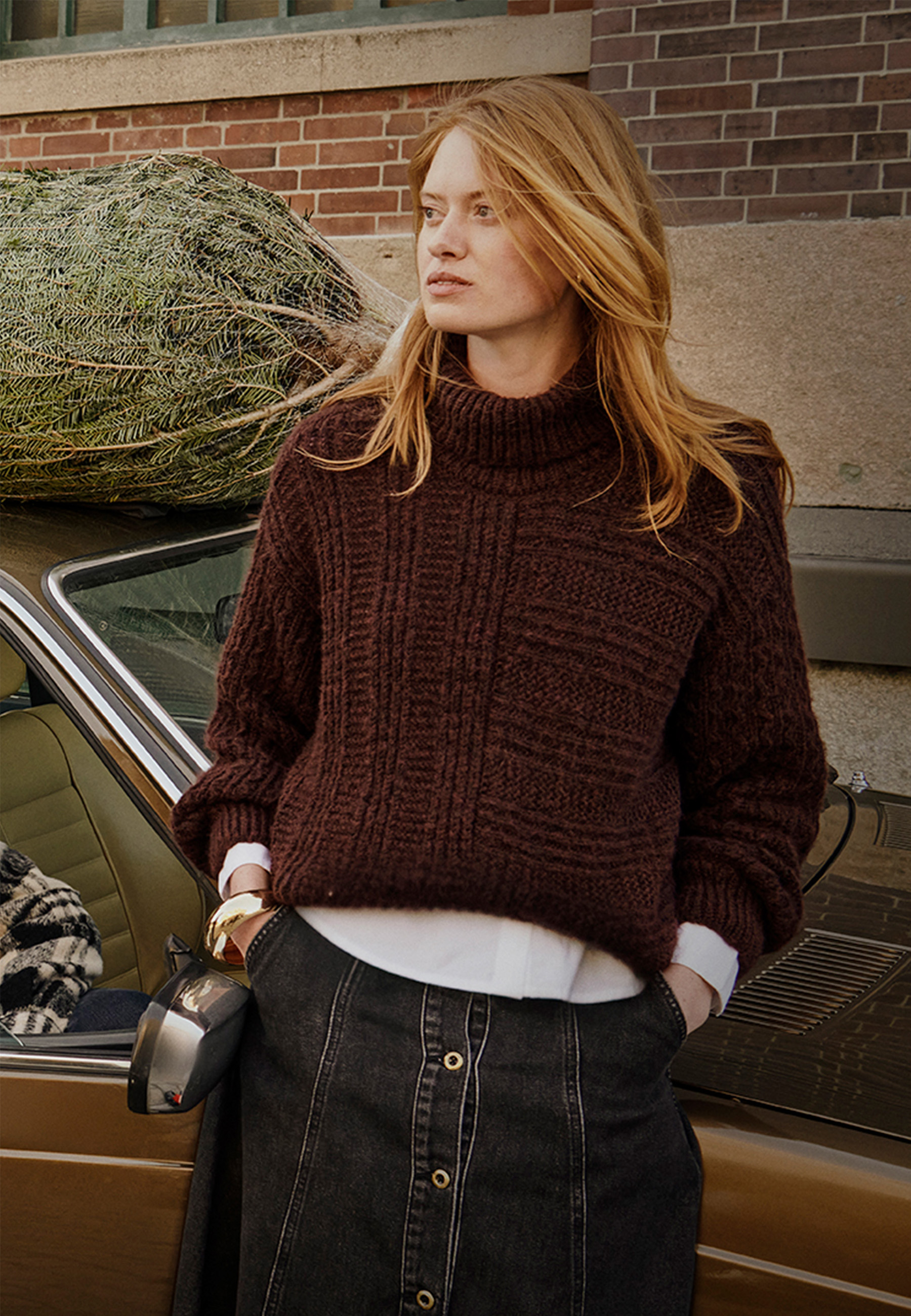 Bekleidung, Strickwaren, Pullover, Jeanshose, Person