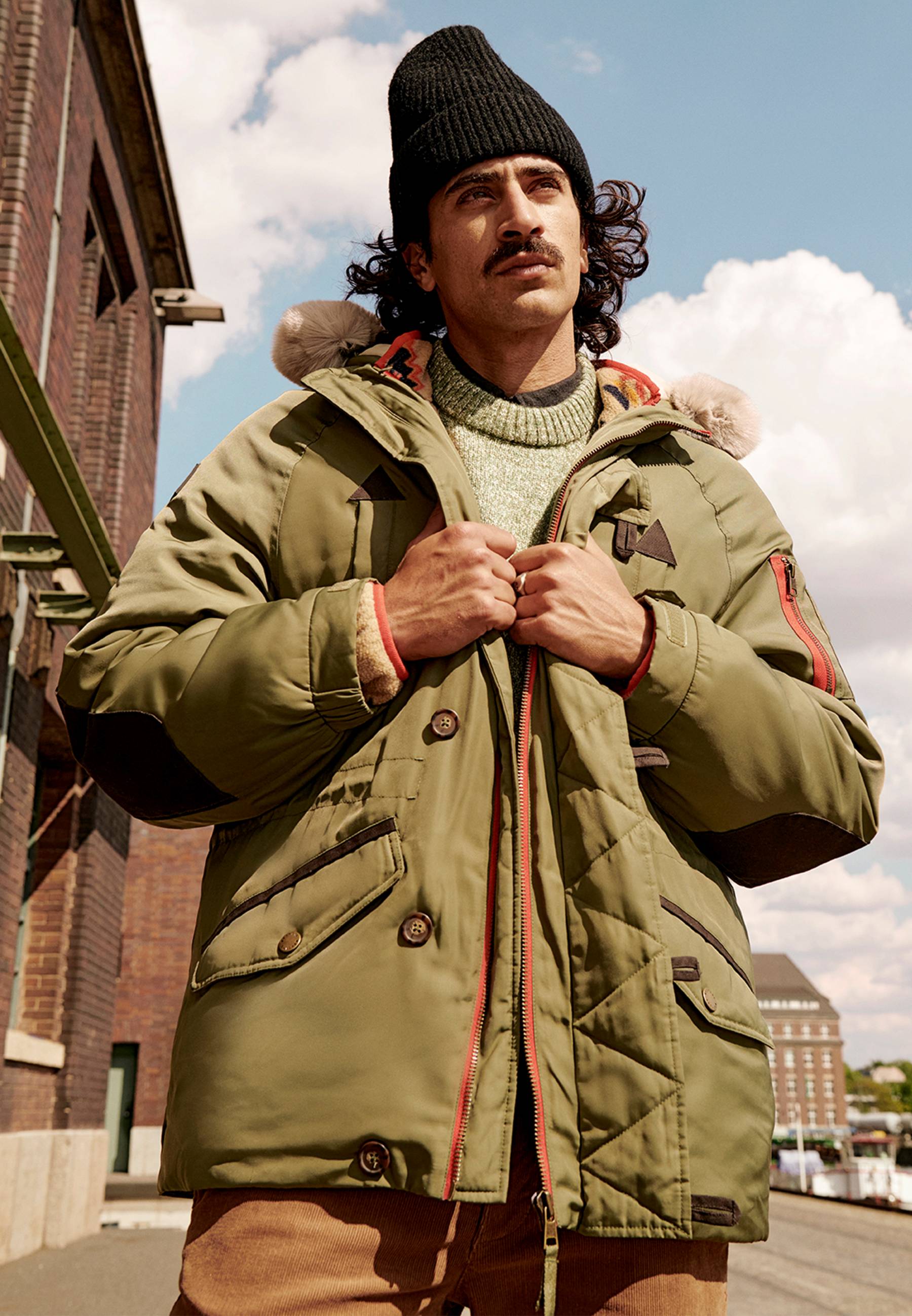 Mantel, Jacke, Kopf, Lächeln, Mütze