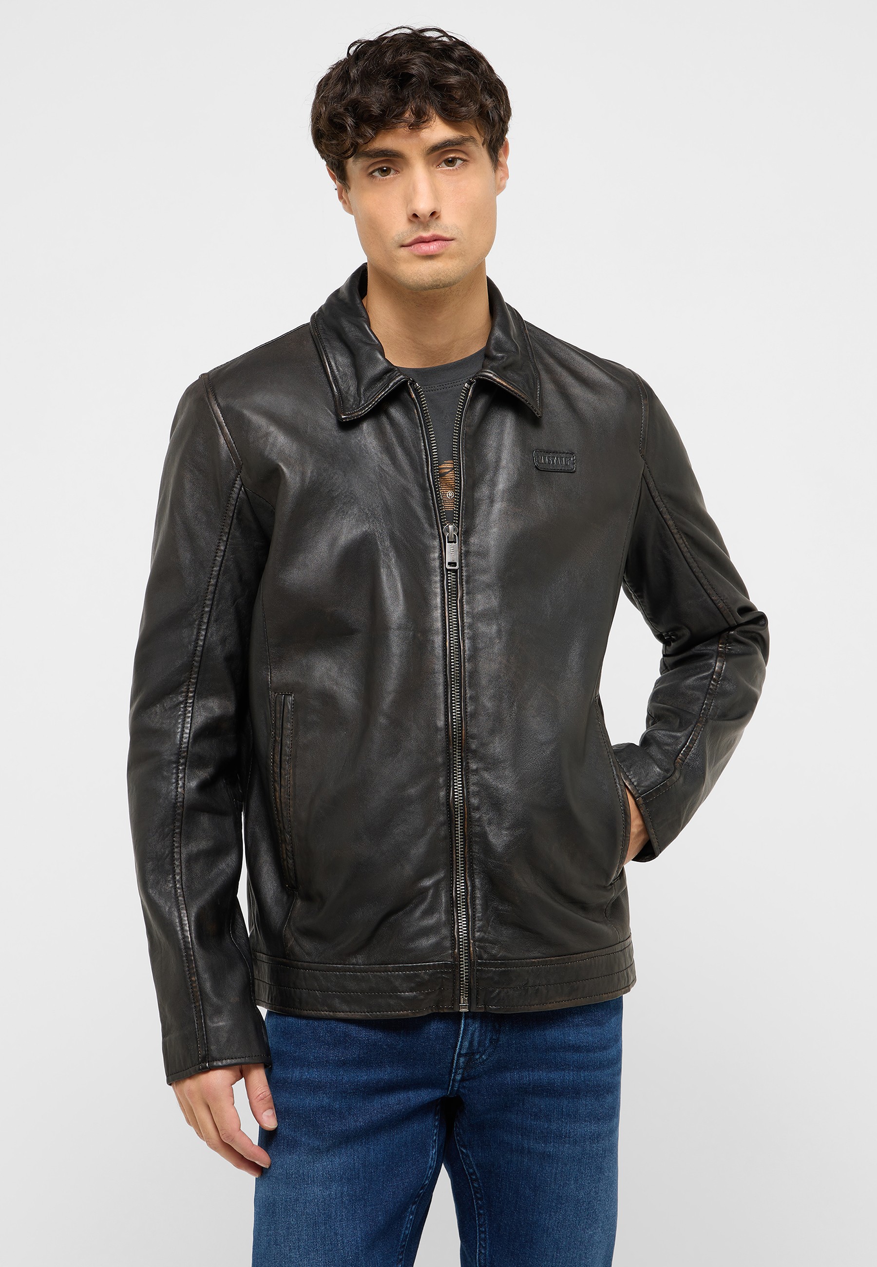 Mantel, Jacke, Jacke aus Leder, Mann, Person