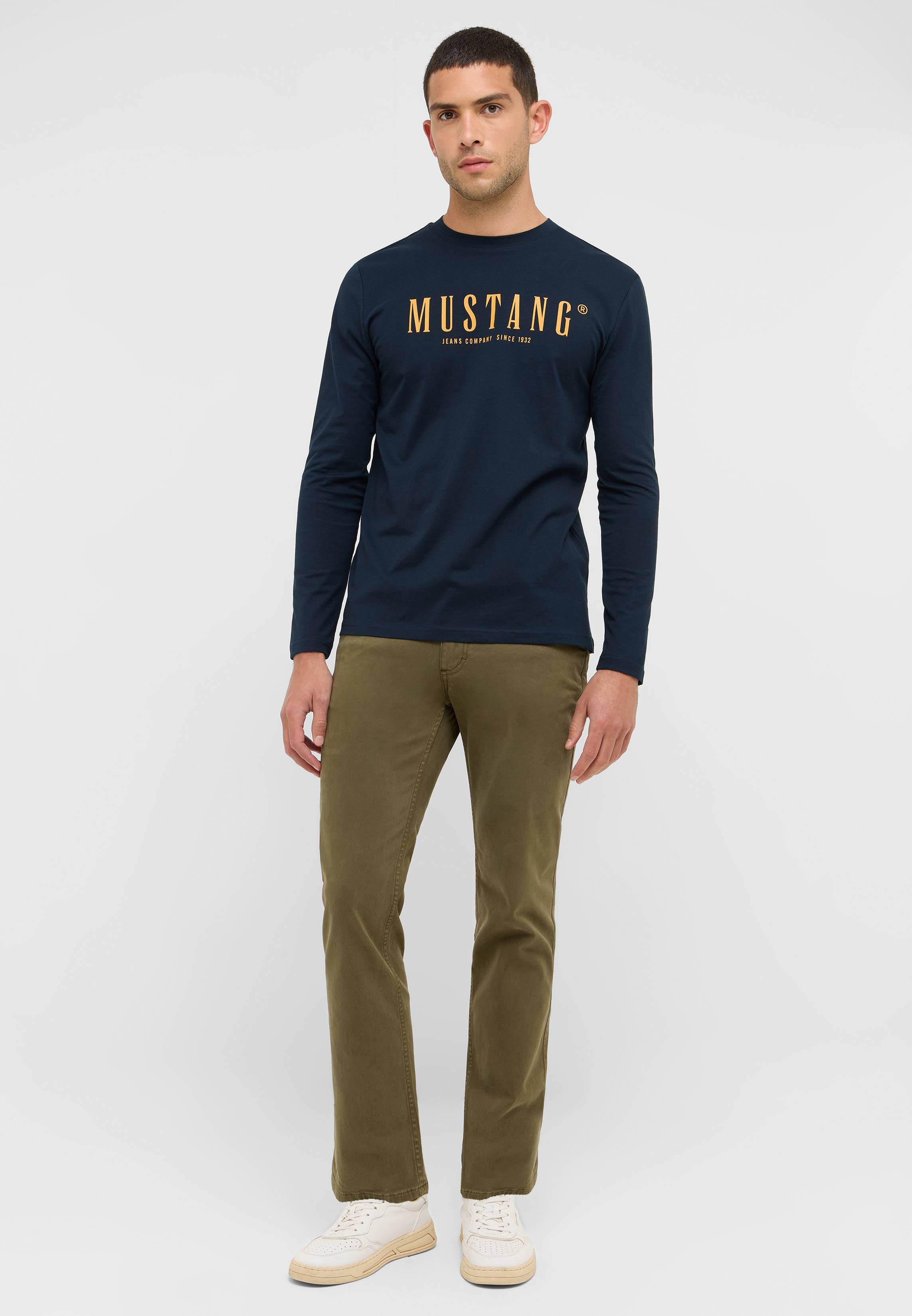 Langarm, Hosen, Erwachsener, Mann, Person