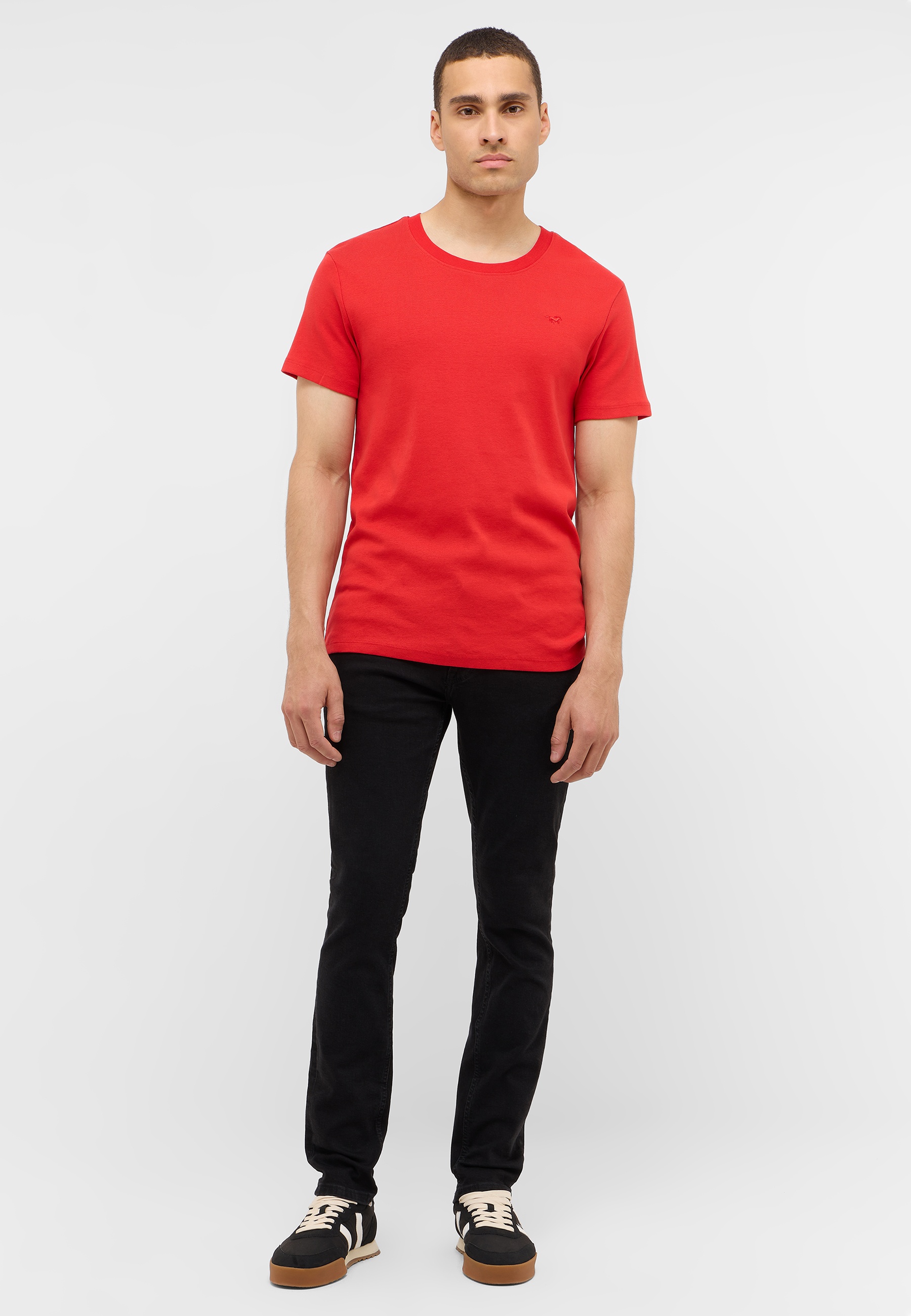 Bekleidung, T-shirt, Person, Stehend