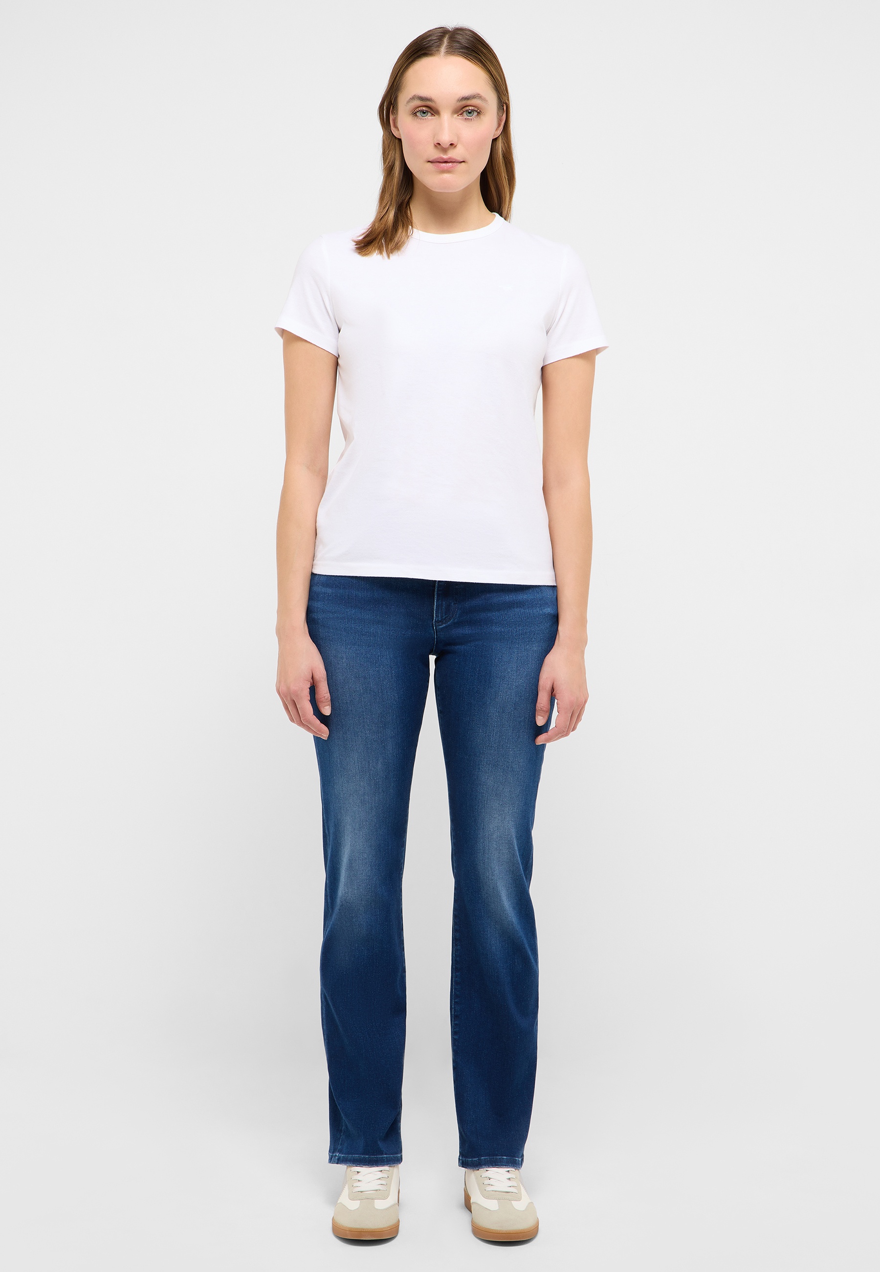 Hosen, T-shirt, Jeans, Person, Stehend