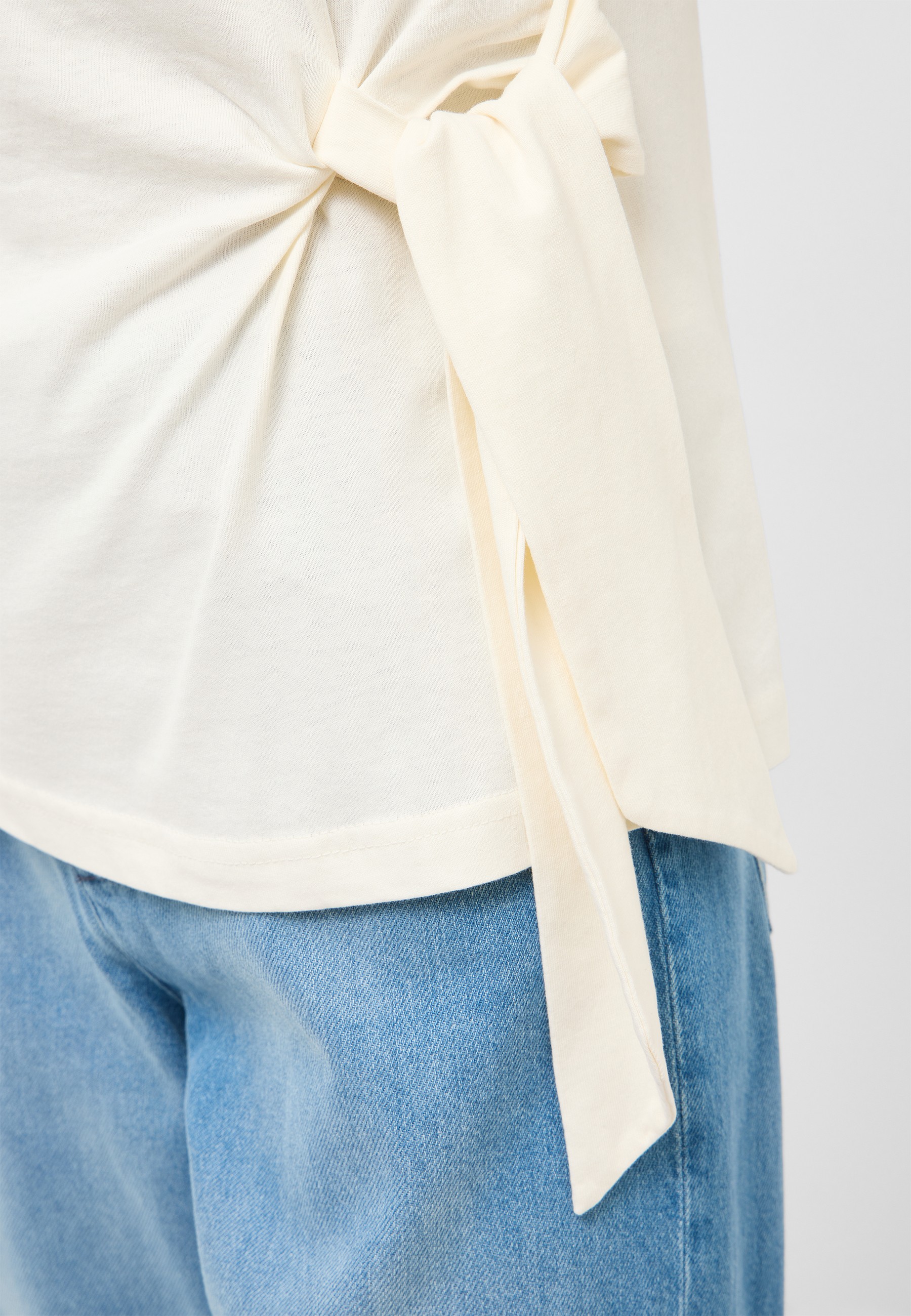 Kleidung, Bluse, Knotendetail, Baumwolle, Jeans