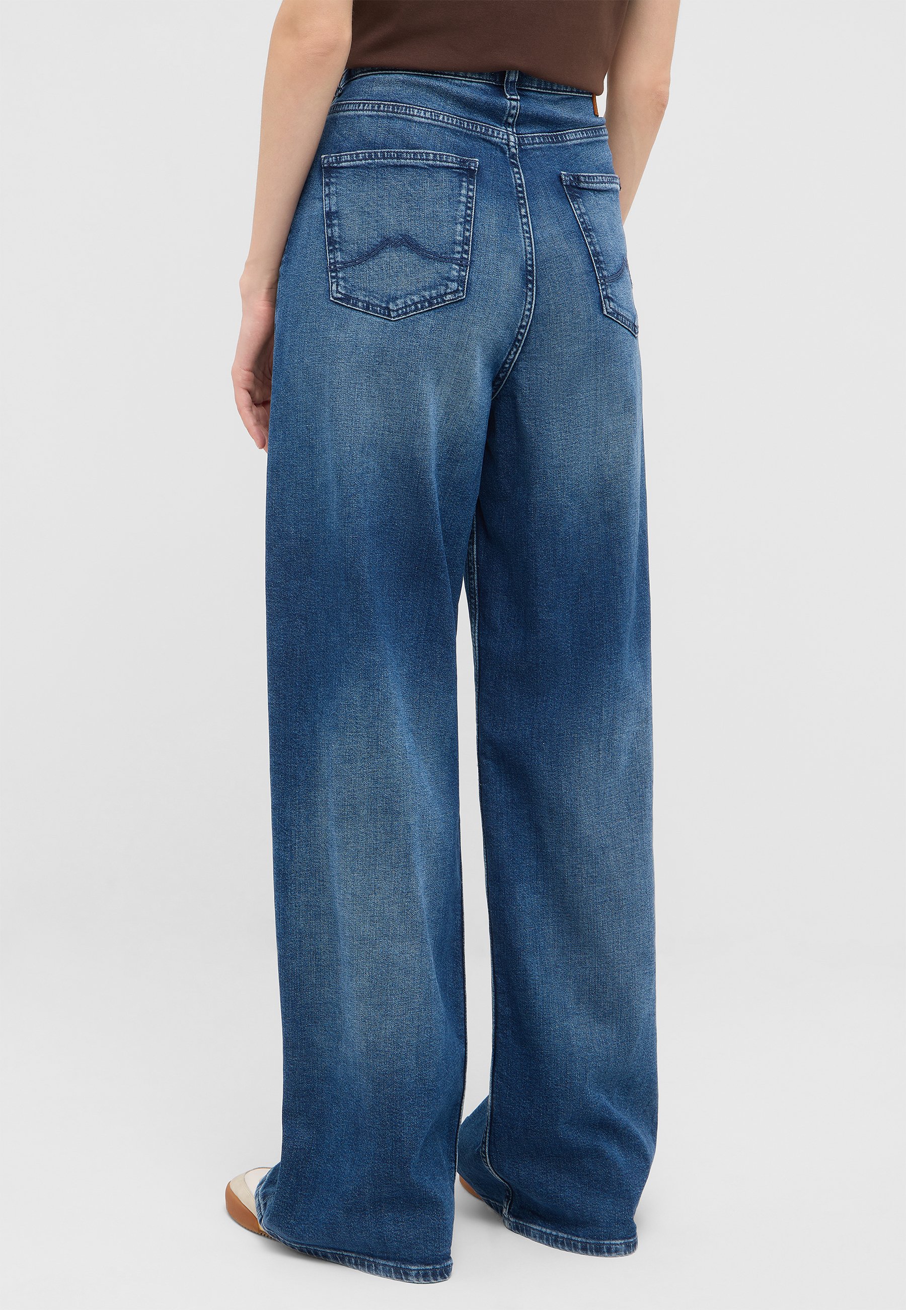 Jeans, weite Beine, Blaues Denim, Rückansicht, Hose groß