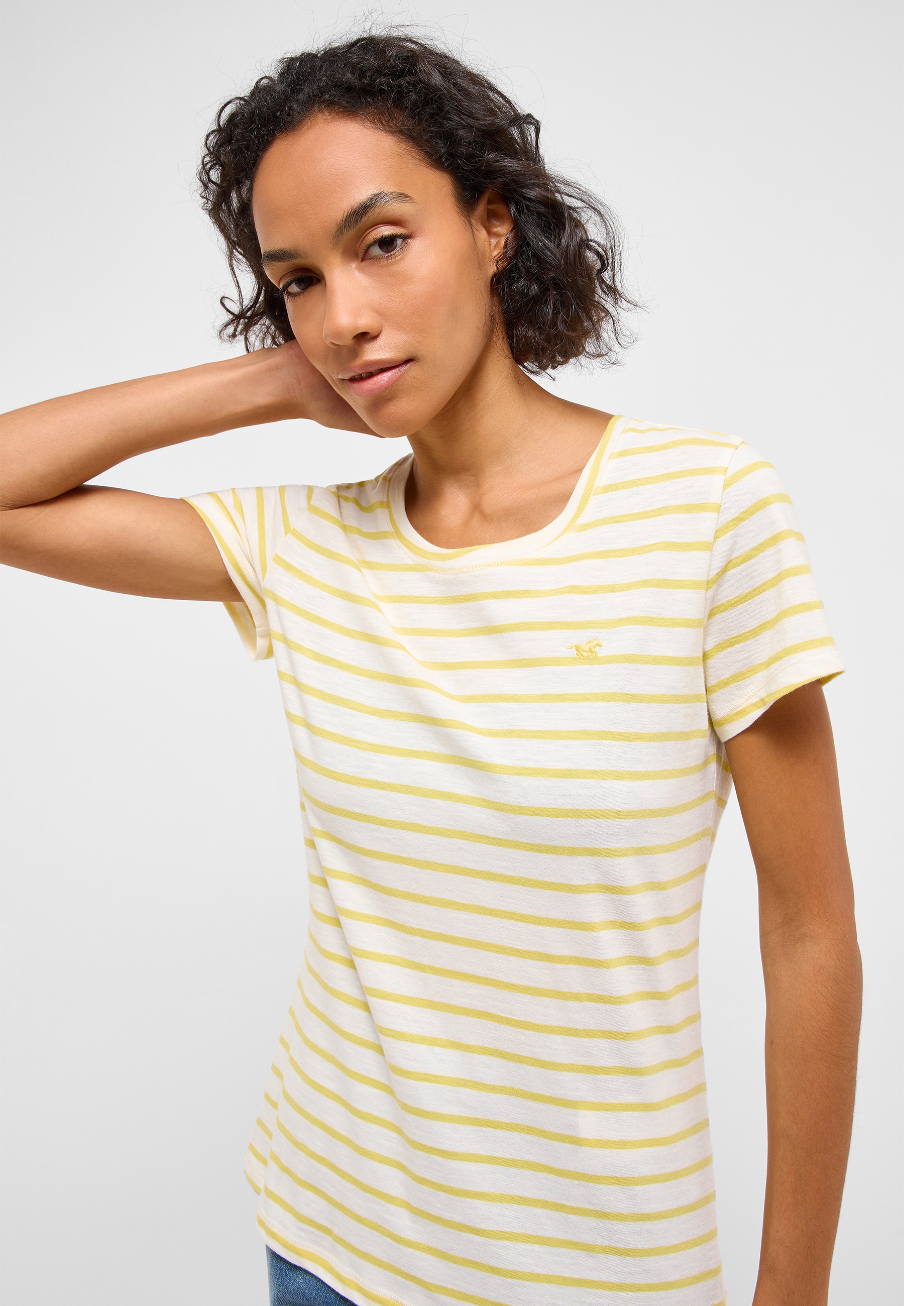 T-shirt, Bluse, Person, Kopf, Gesicht