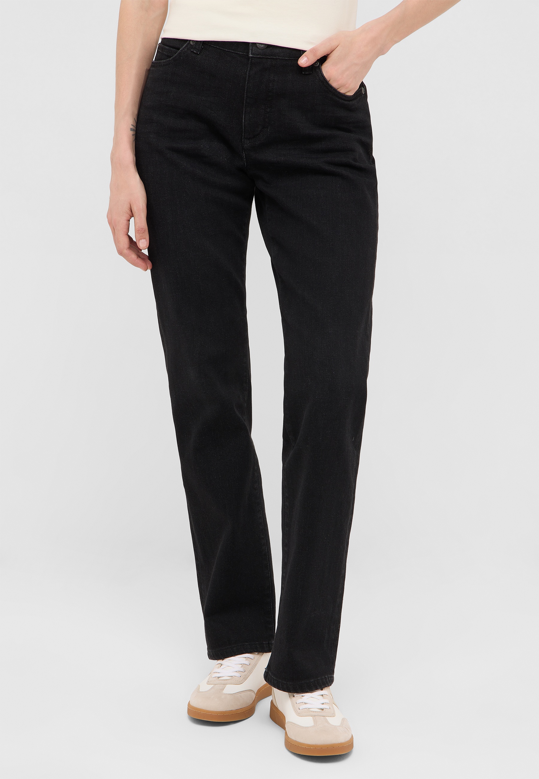 Jeans Style Crosby Relaxed Straight