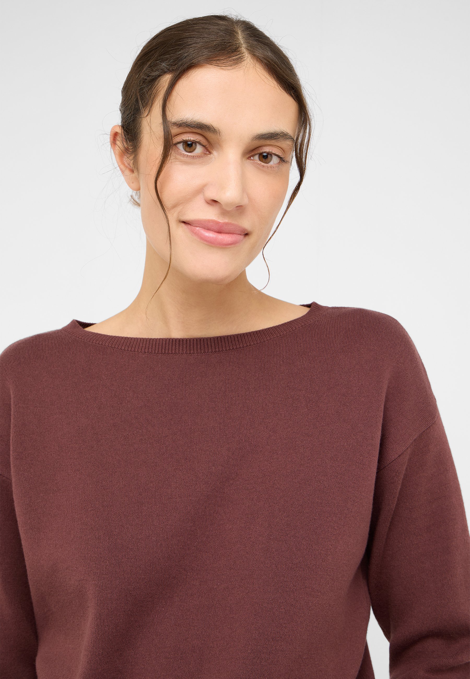 Langarm, Gesicht, Kopf, Person, Hals