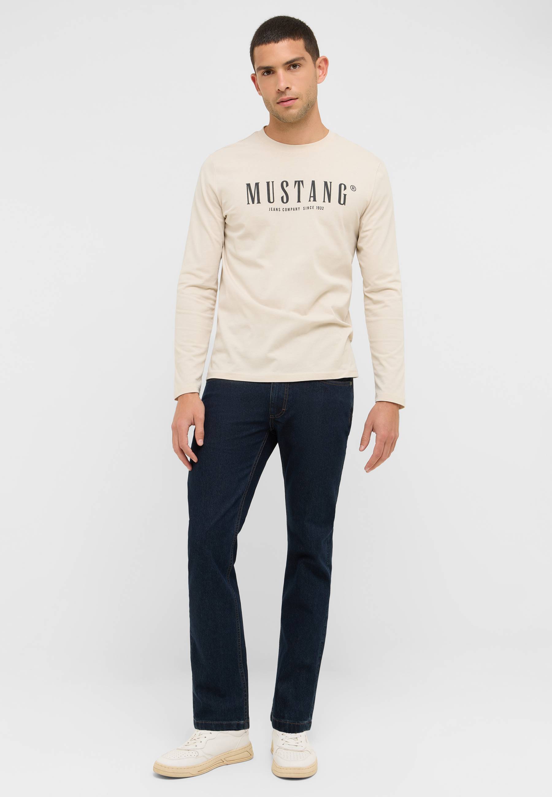 Langarm, Hosen, Erwachsener, Mann, Person