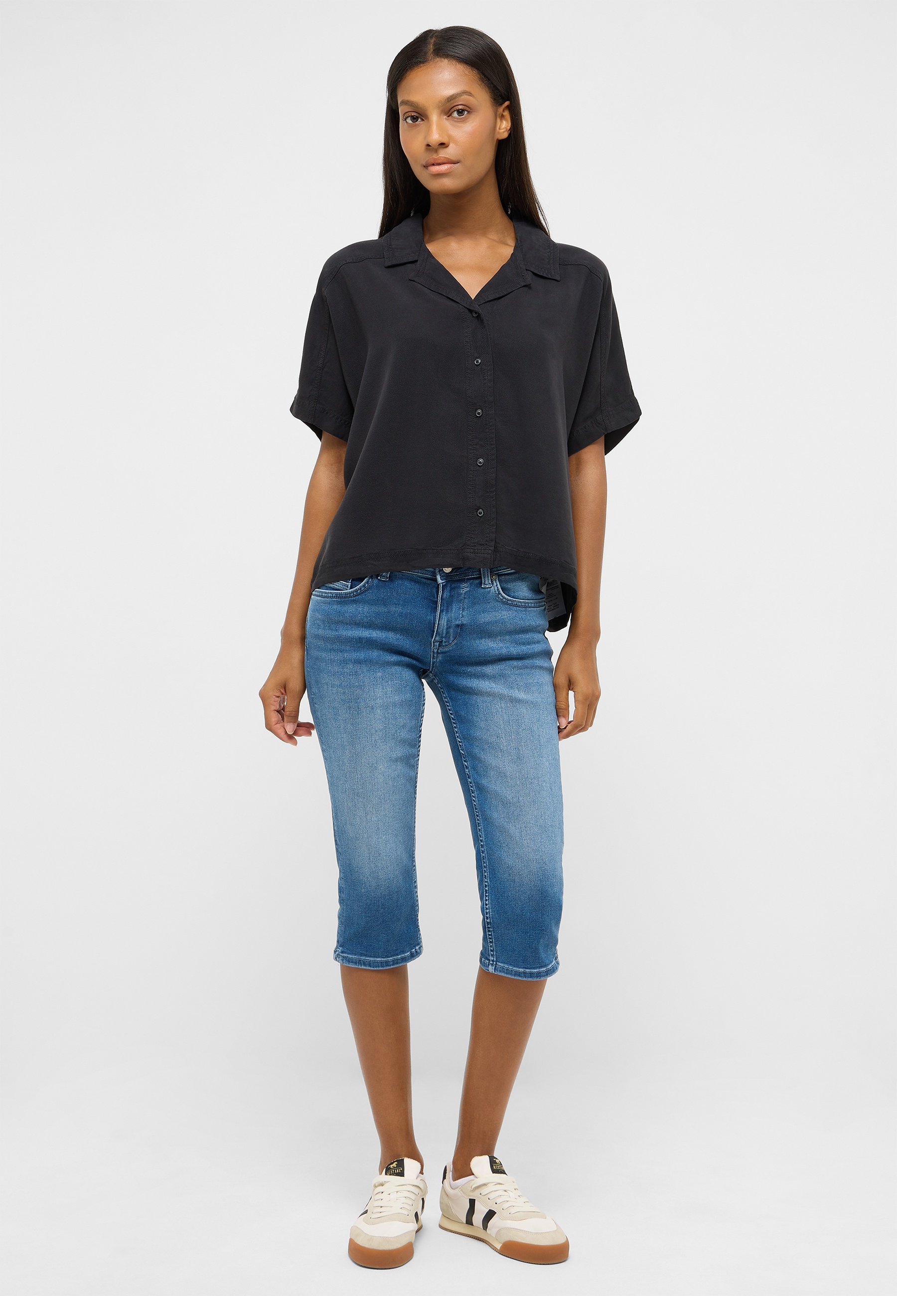 Hemd, Kurzarm, Schwarz, Kragen, Jeansshorts