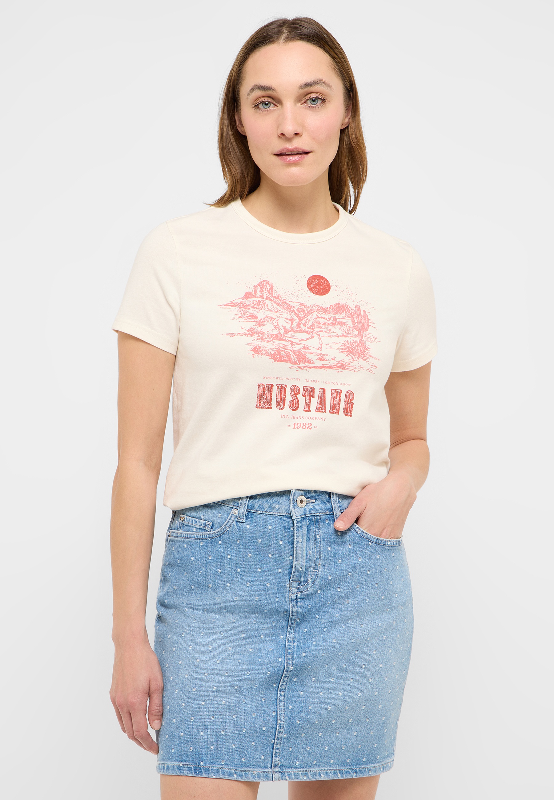 T-shirt, Rock, Person, Minirock, Gesicht