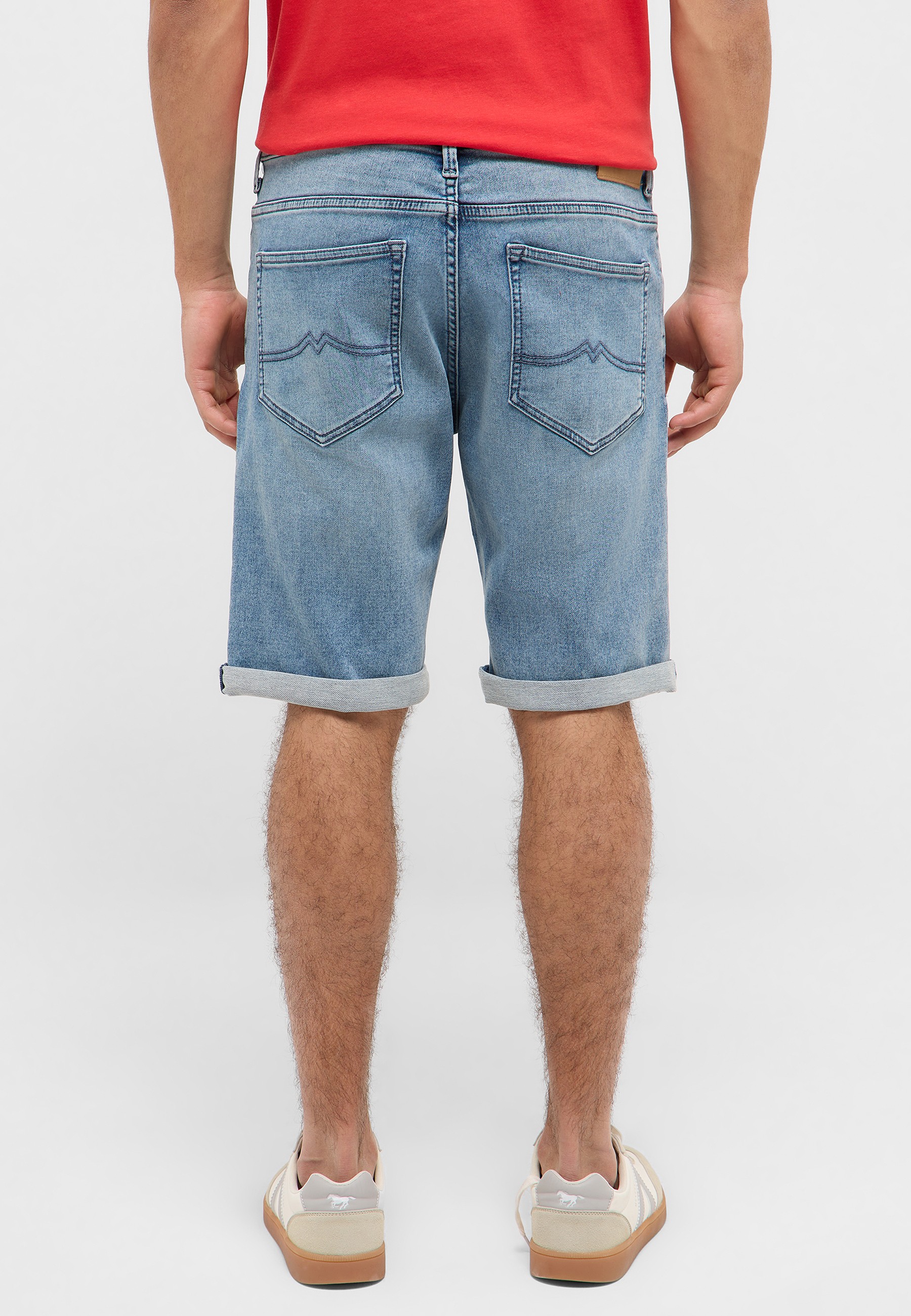 Kurze Hose, Hosen, Erwachsener, Mann, Person