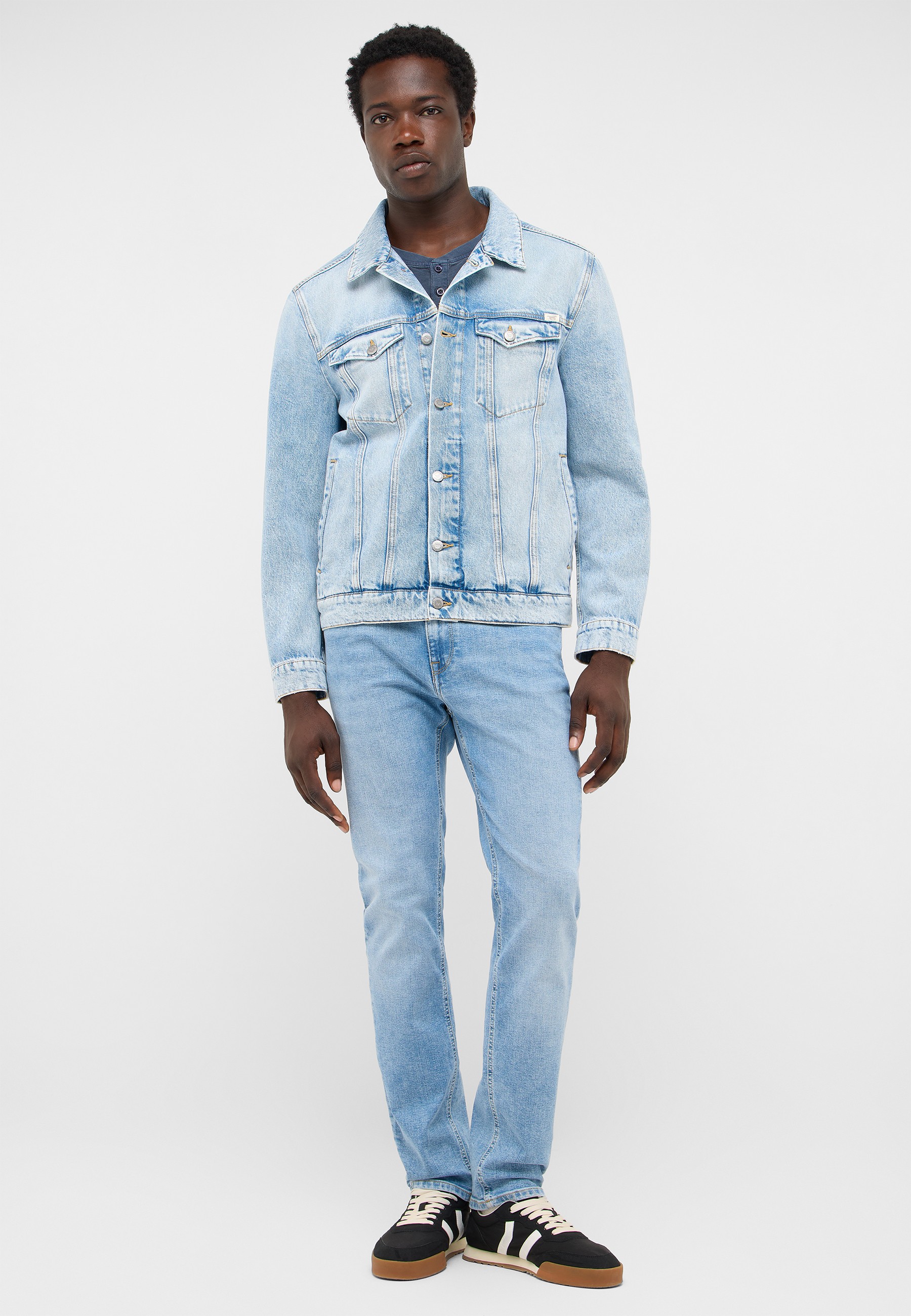 Jeansjacke, Denim, Light wash, Knopfleiste, Jeanshose