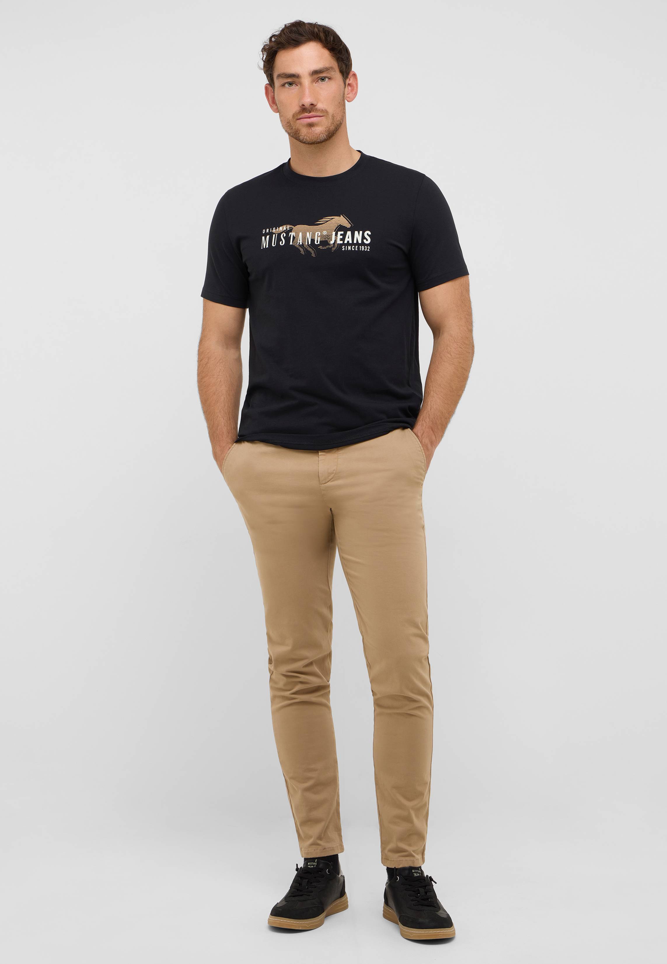 Khaki, T-shirt, Erwachsener, Mann, Person