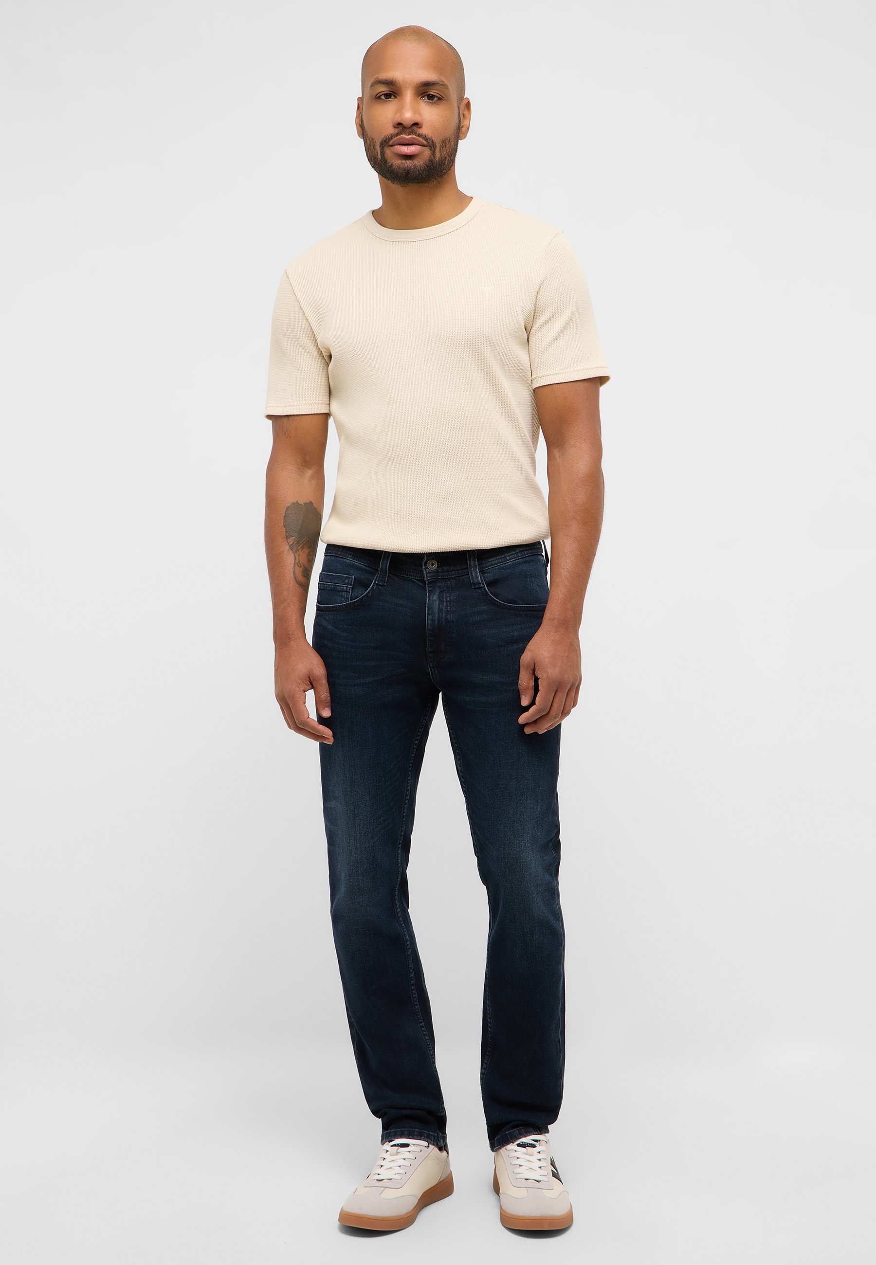 Hosen, T-shirt, Person, Stehend, Jeanshose