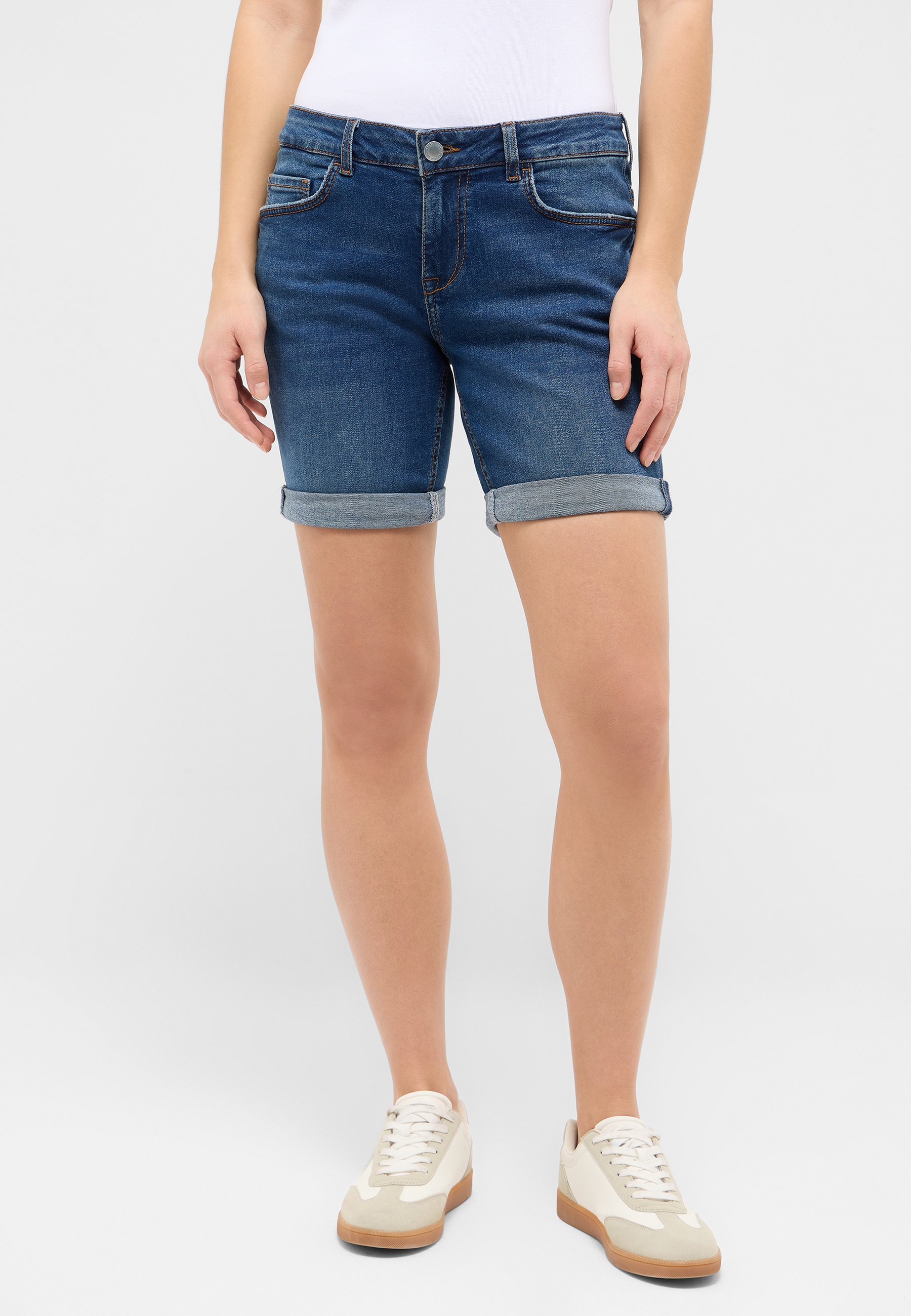 jeansshorts, denim, rolls, knopfleiste, knopfleiste?