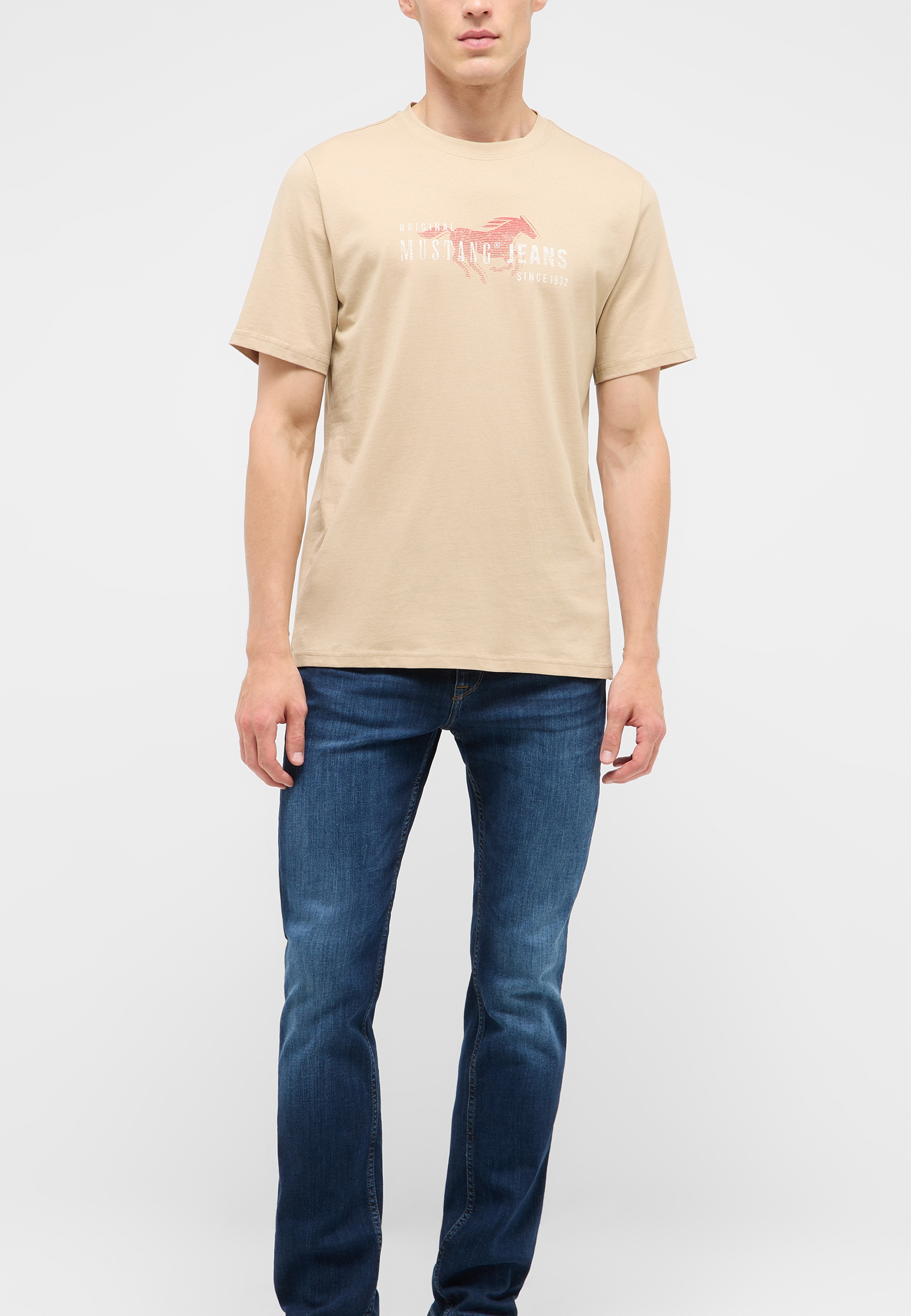 t-shirt, beige, kurzarm, grafik, jeans-kombi