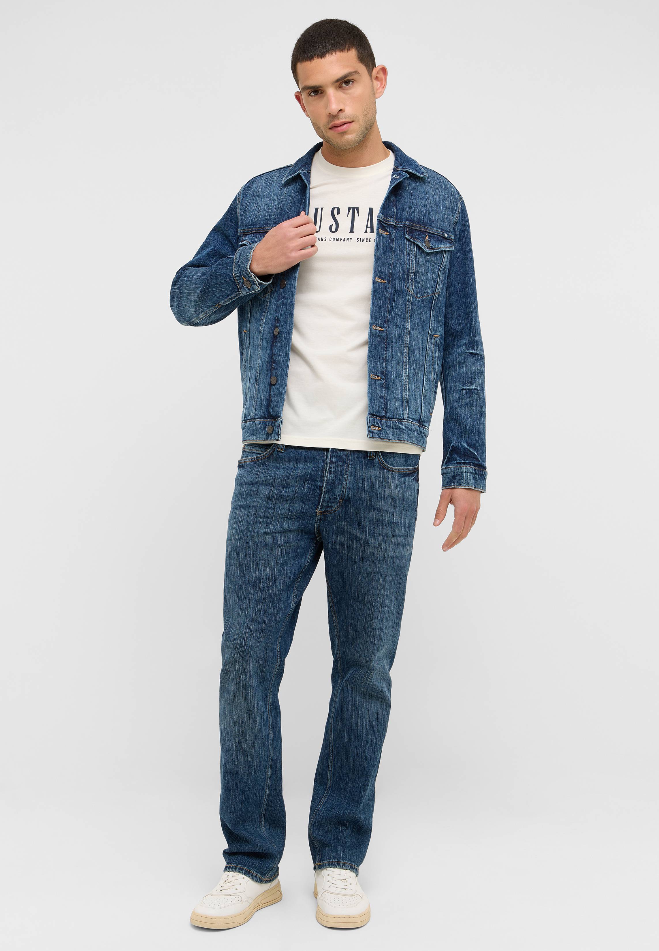 Hosen, Weste, Jeans, Mantel, Person