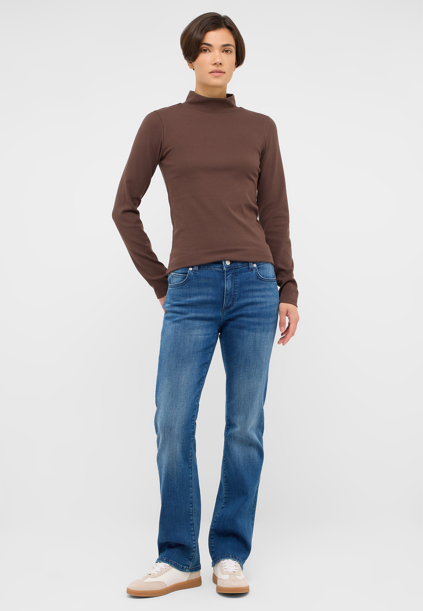 Jeans Style Crosby Relaxed Straight