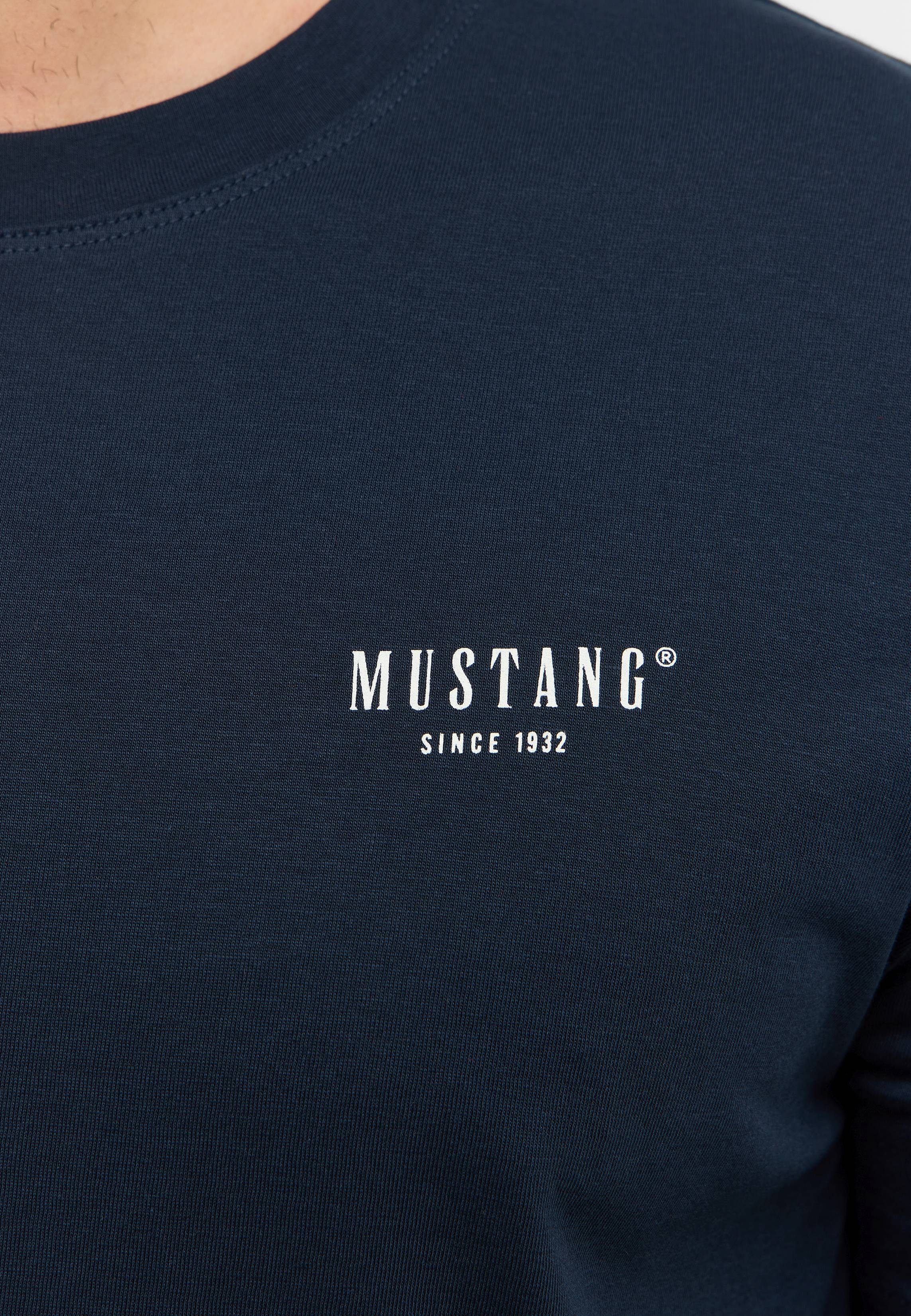 Bekleidung, T-shirt, Langarm, Ärmel, Person