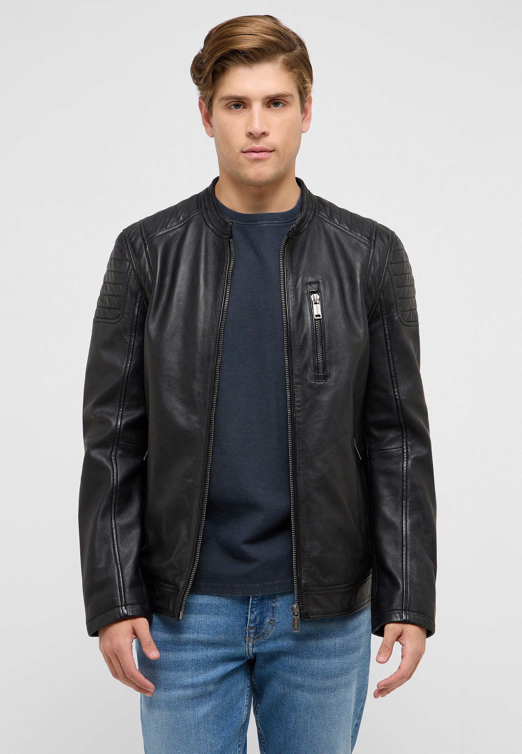 Mantel, Jacke, Jacke aus Leder, Mann, Person