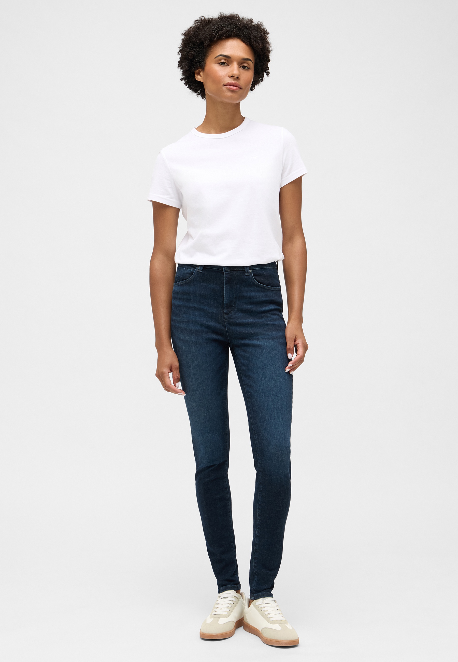 Bekleidung, Hosen, Jeans, Person, Bluse