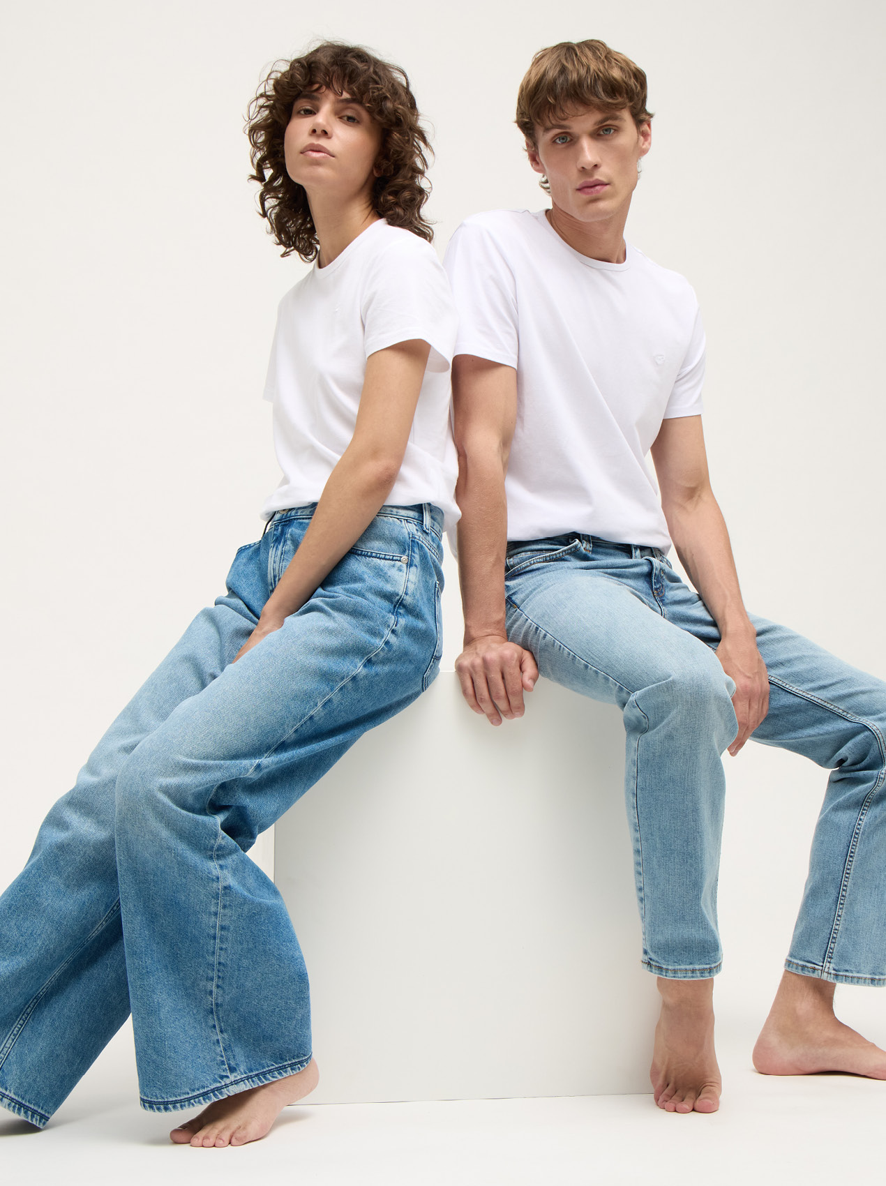 Hosen, Jeans, Mädchen, Person, Jugendlich