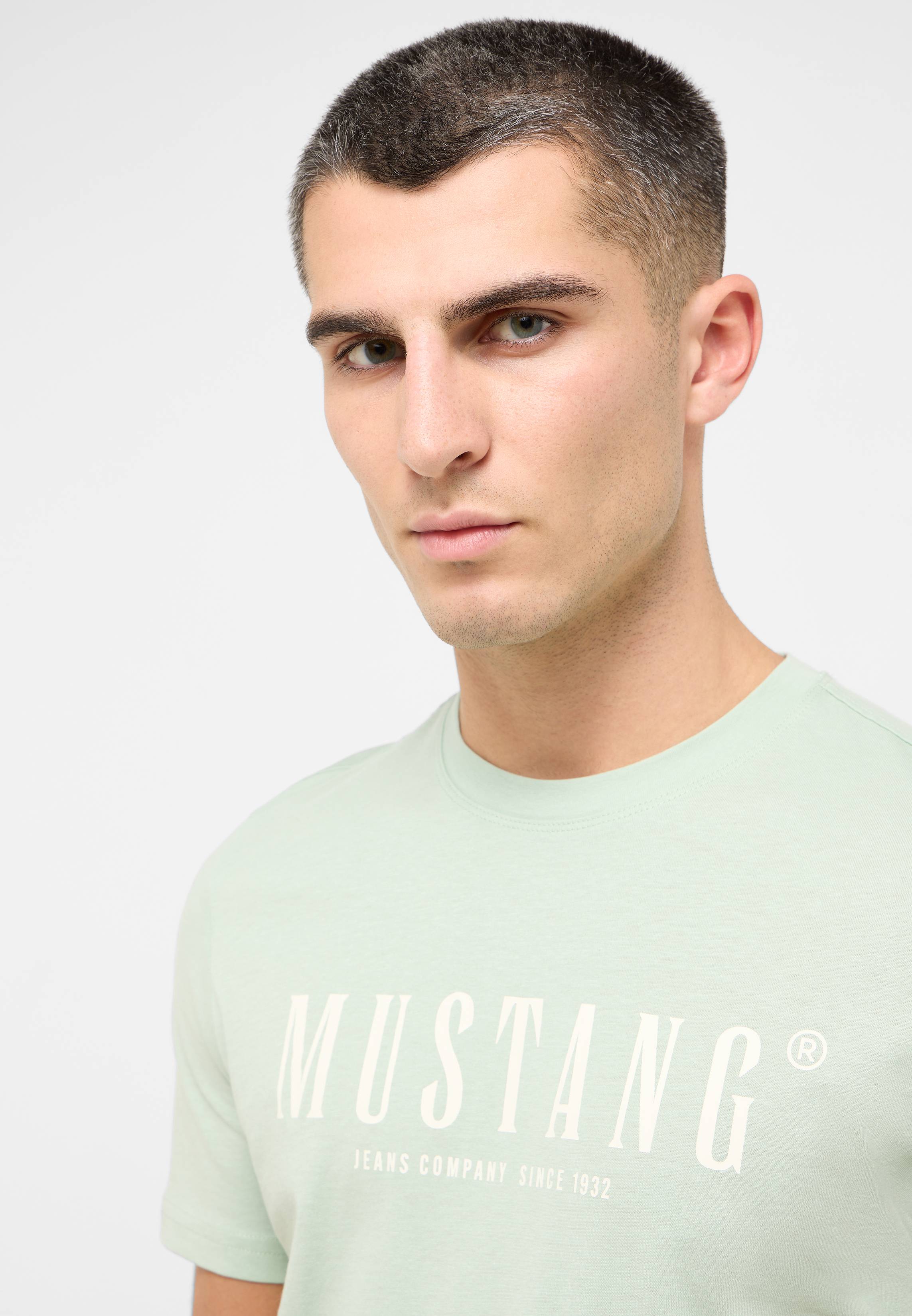 T-shirt, Gesicht, Kopf, Portrait, Hals
