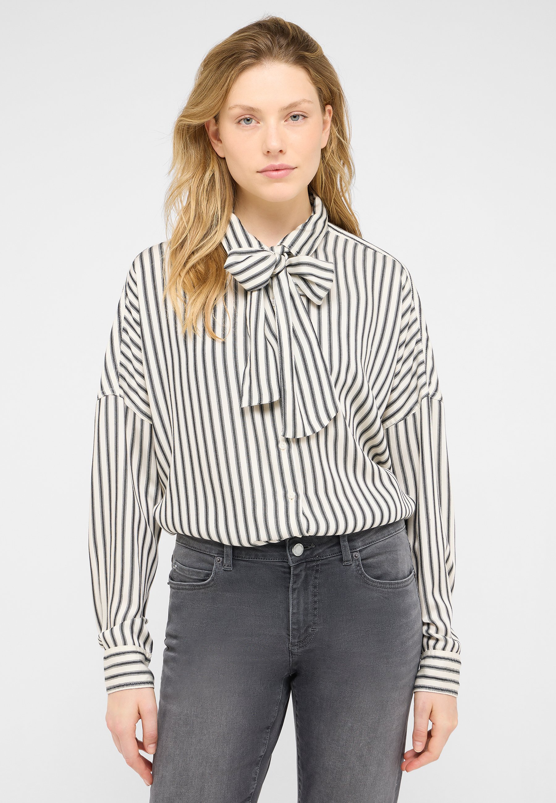 Bluse, Kleidung, Hemd, Person