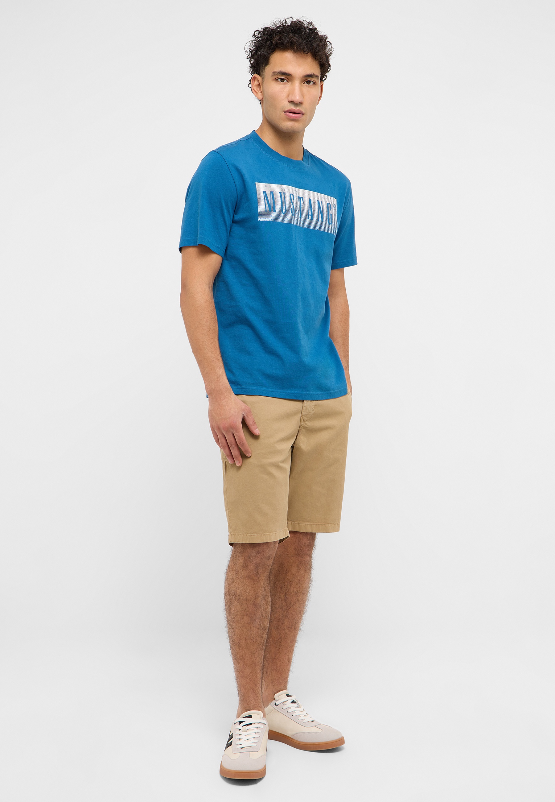 Kurze Hose, T-shirt, Junge, Person, Jugendlich