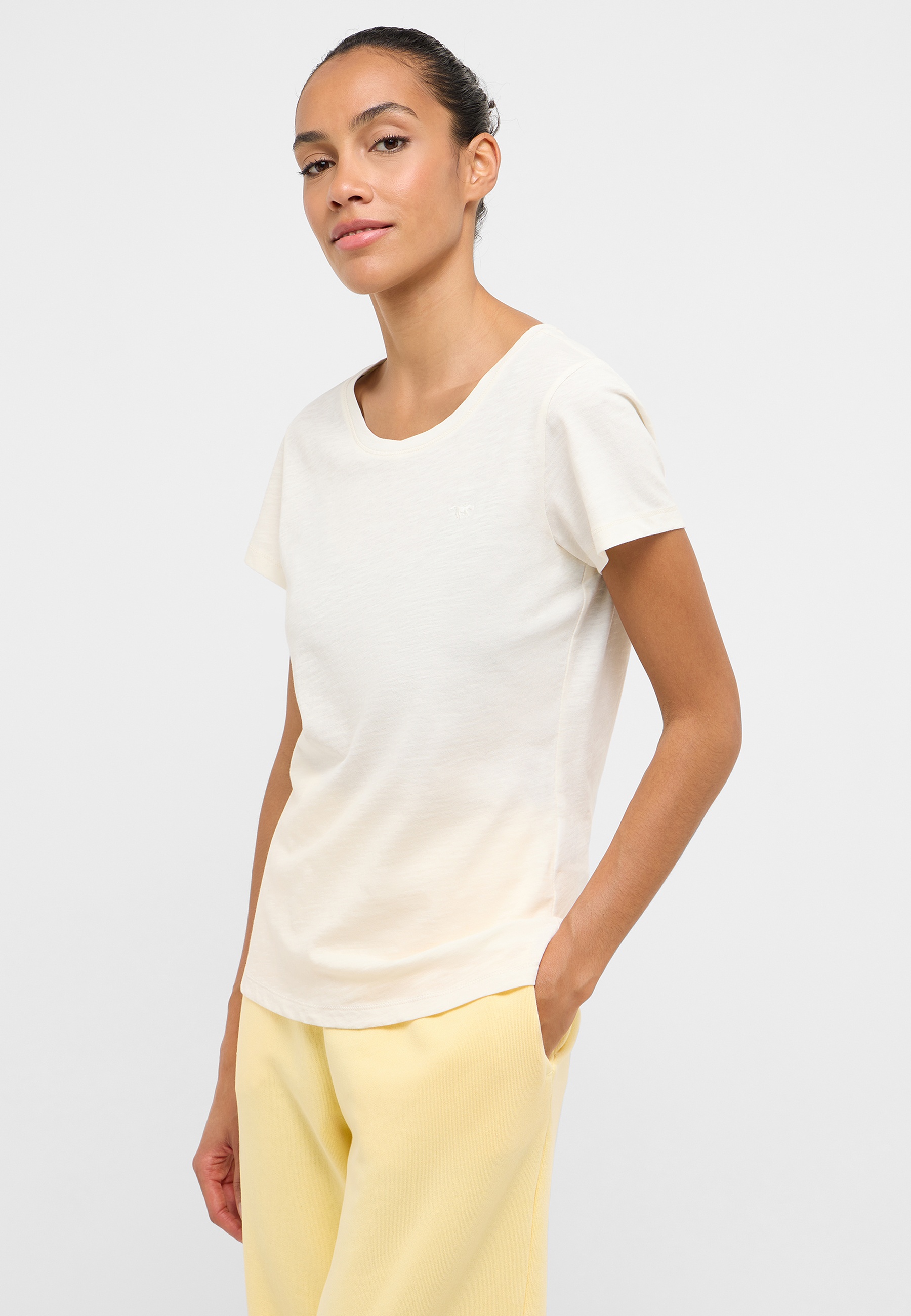 Bluse, Kleidung, T-shirt, Person, Gesicht