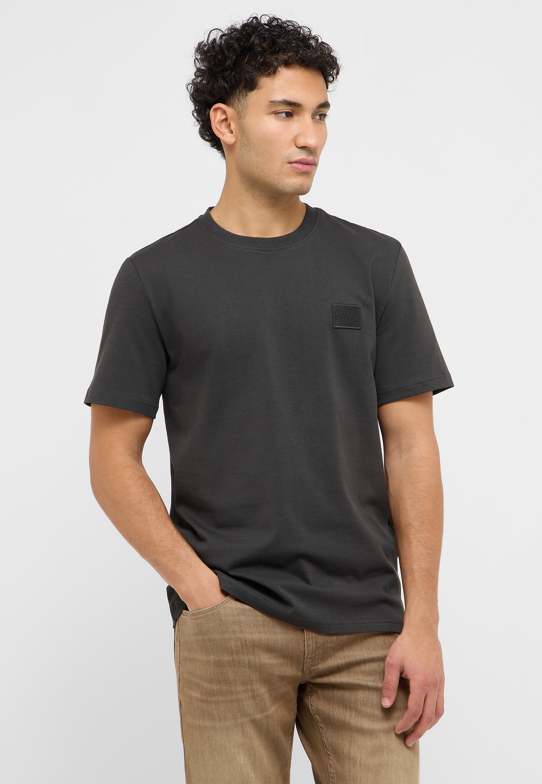 T-shirt, Erwachsener, Männlich, Mann, Person