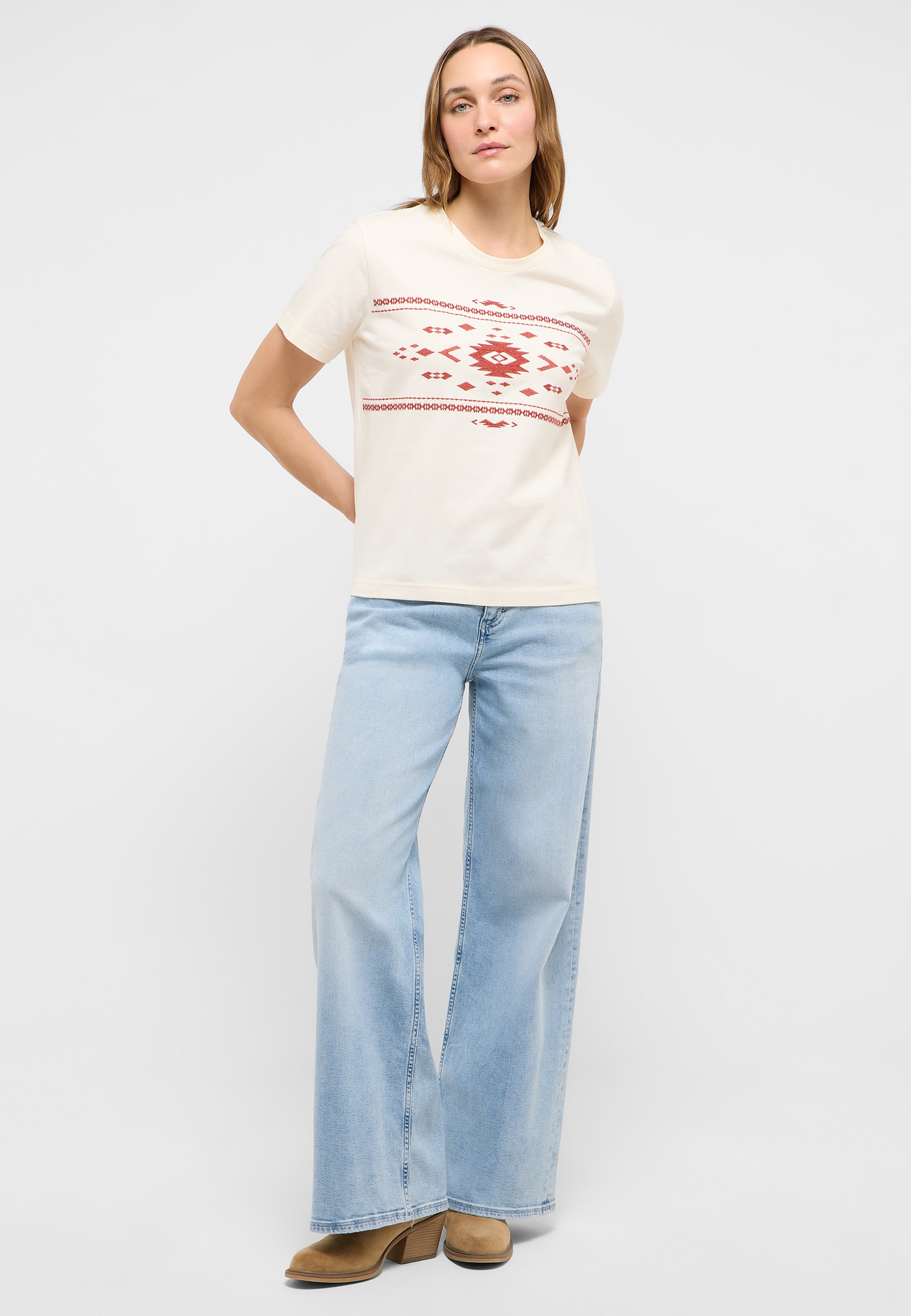 Hosen, T-shirt, Jeans, Person, Schuh