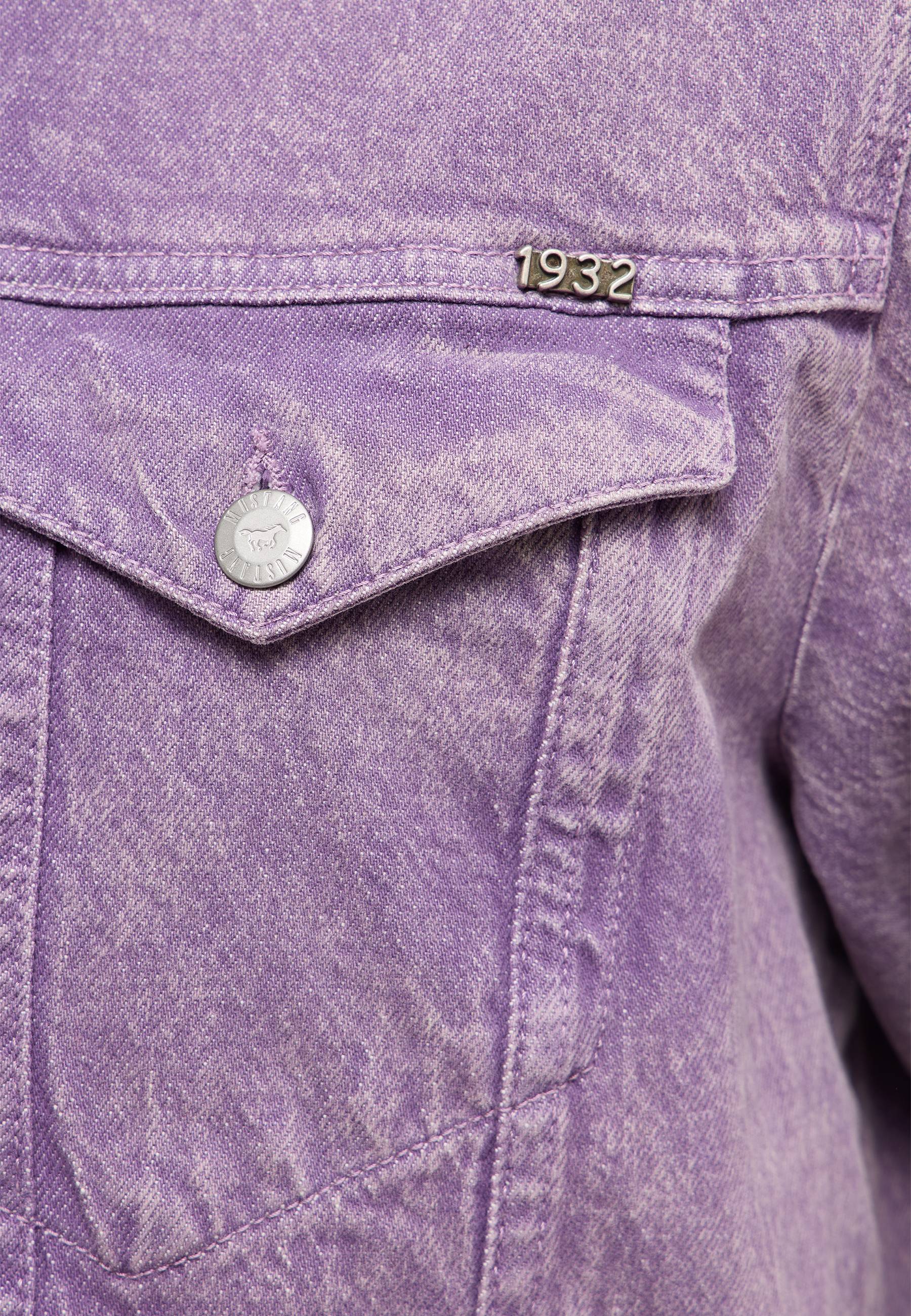 purple, denim, shirt, pocket, metallpin