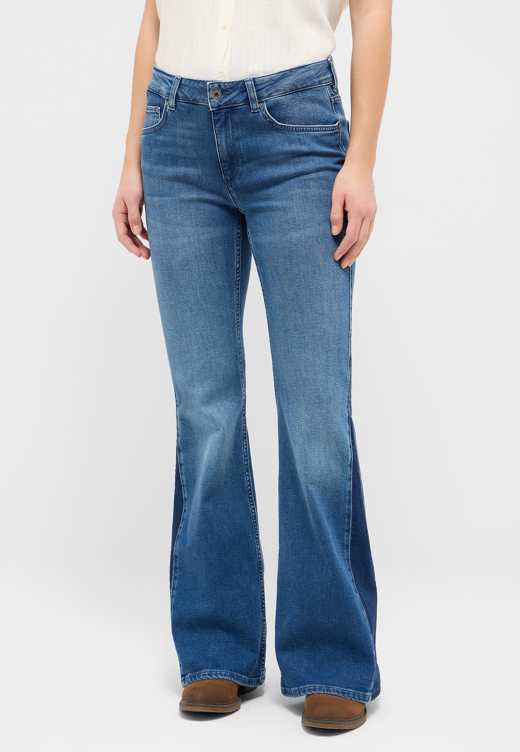 Jeans Style Shelby Flared
